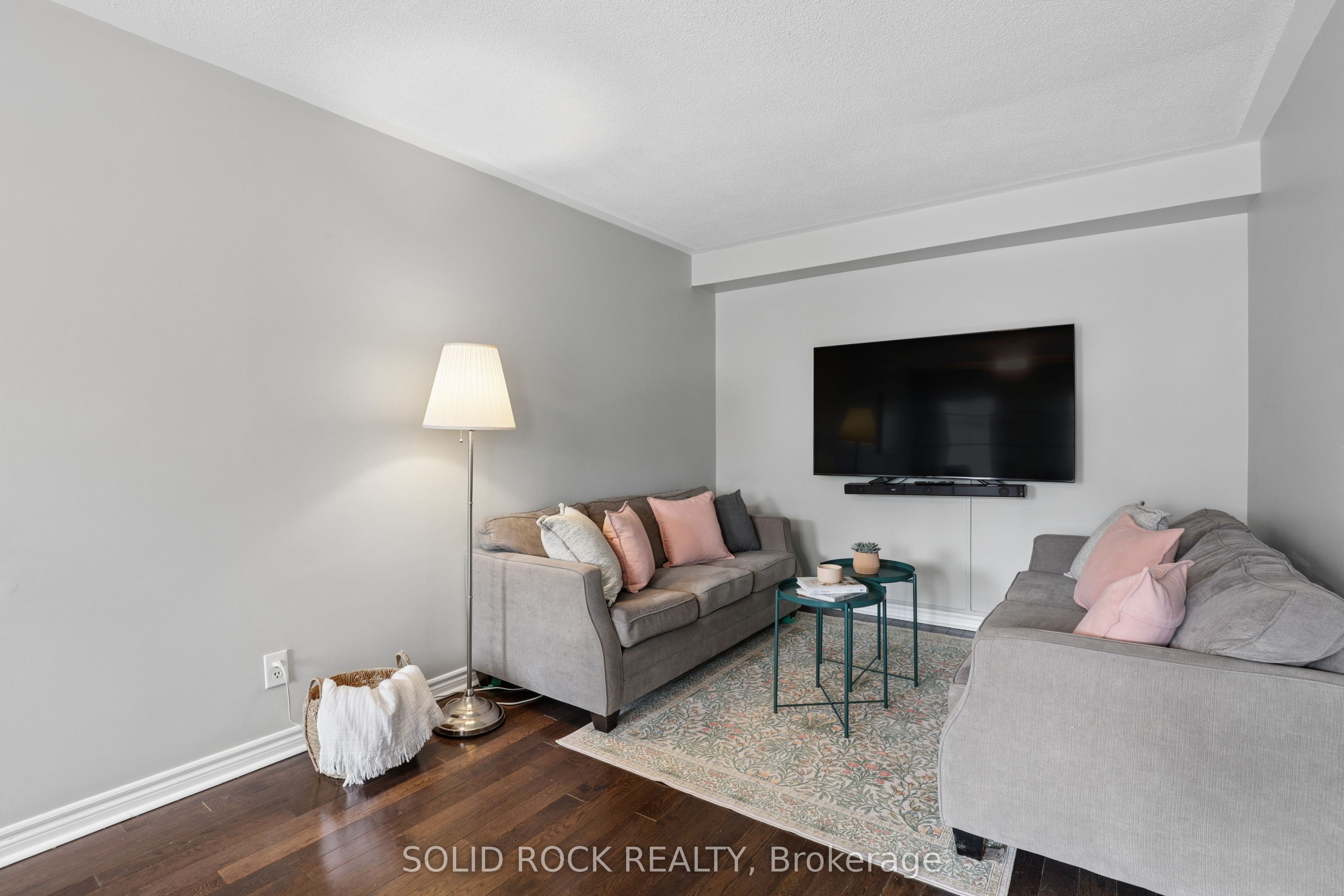 2529 Waterlilly Way Property Photo 7