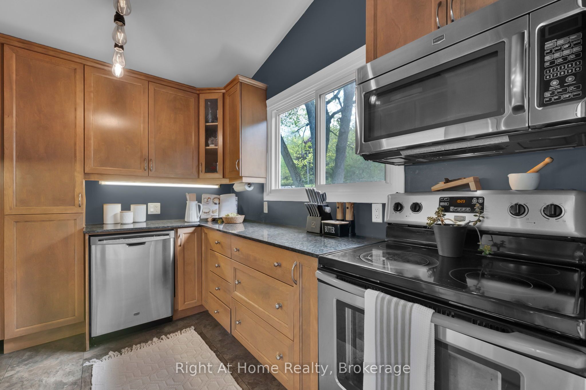 7508 Bamsey Drive Property Photo 21