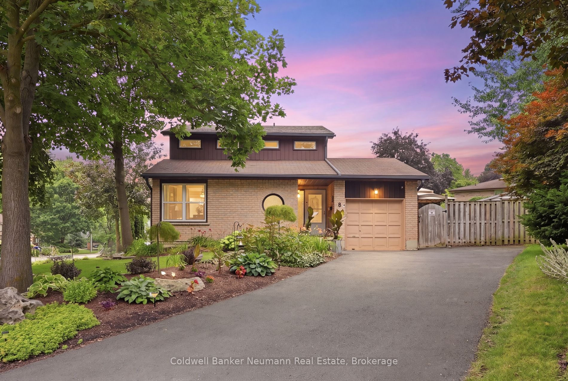 8 Pickwick Place Property Photo 1