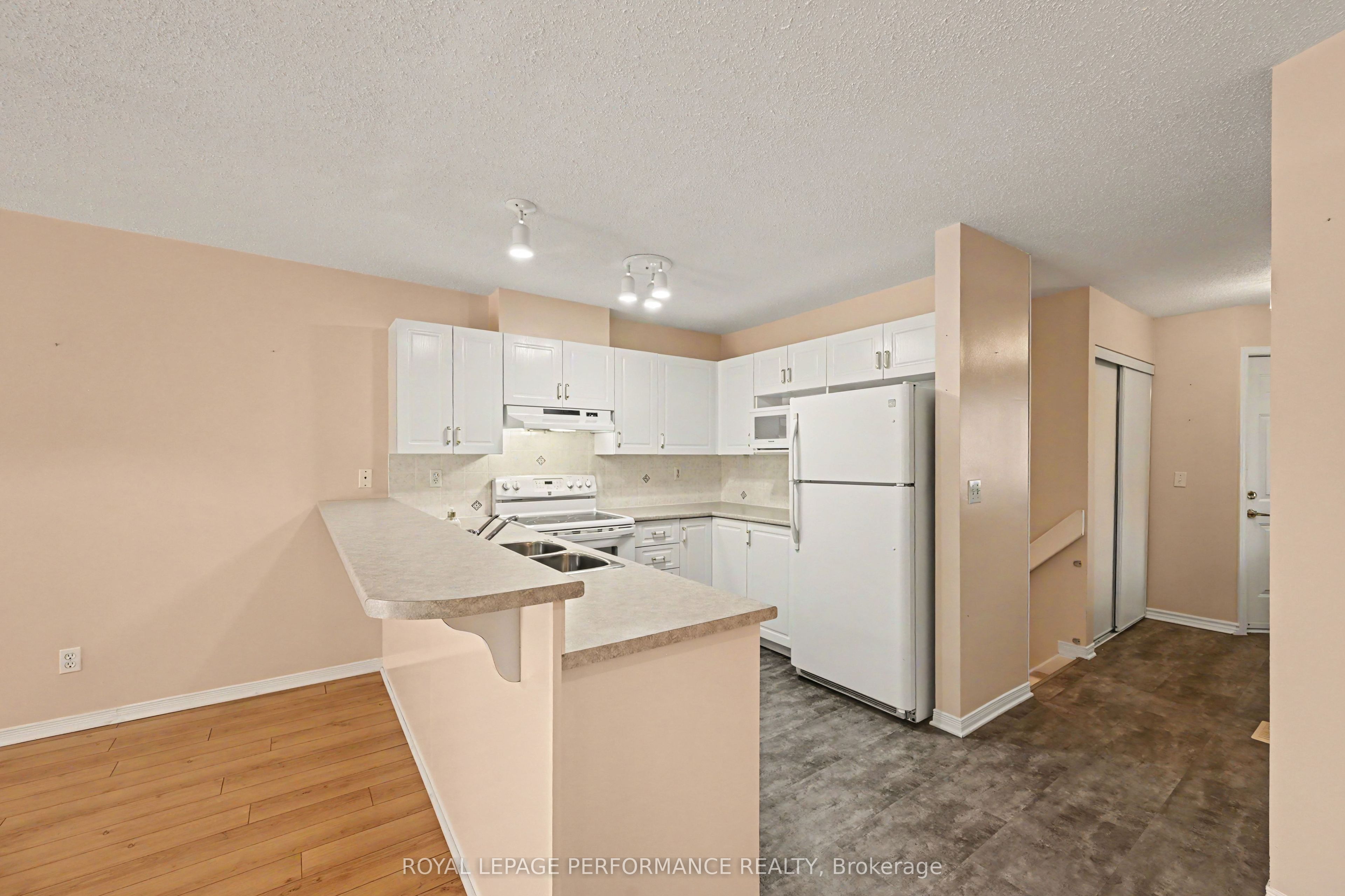 18 Daphne Crescent Property Photo 15