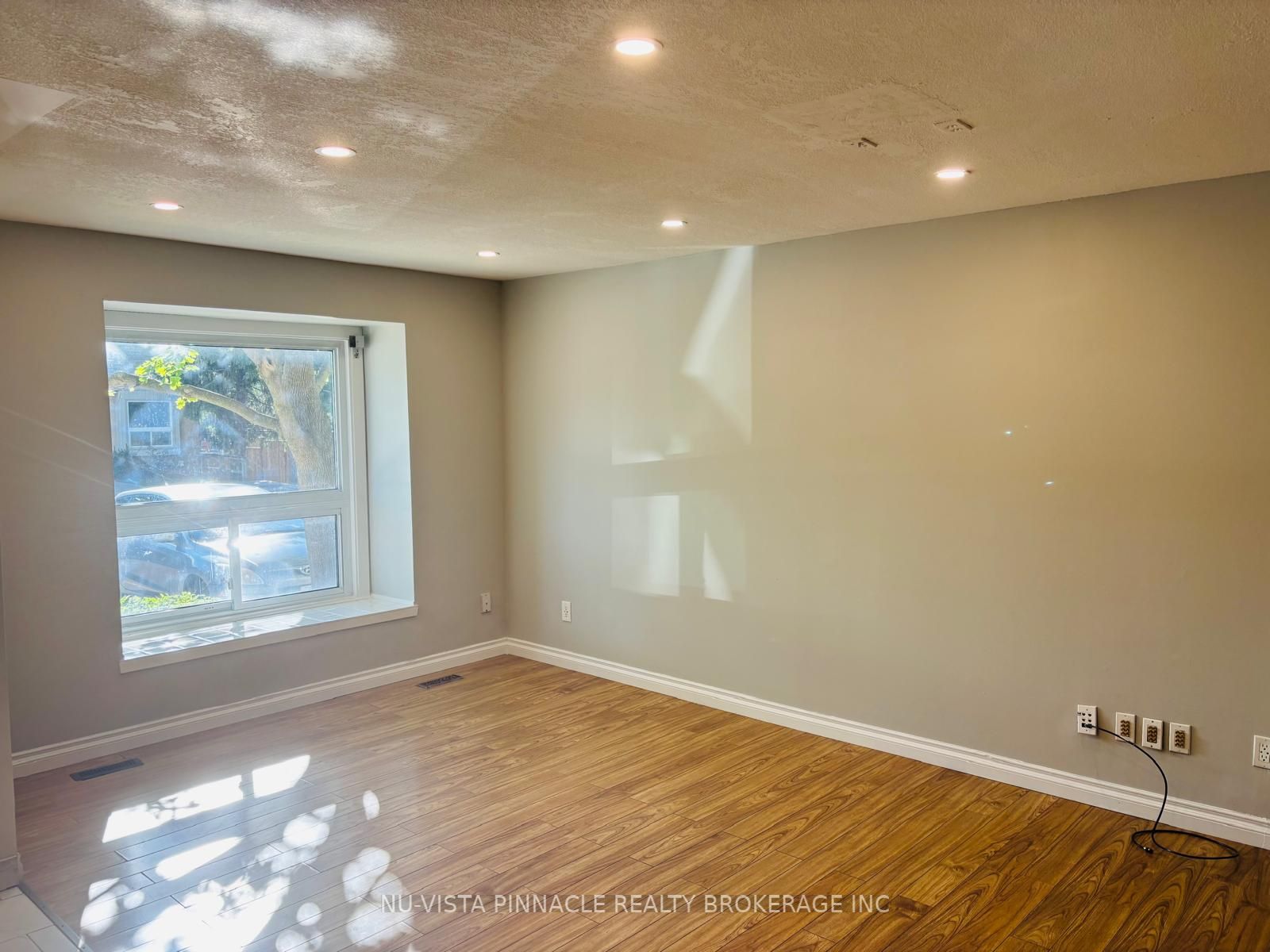 577 Third Street 39 Property Photo 4