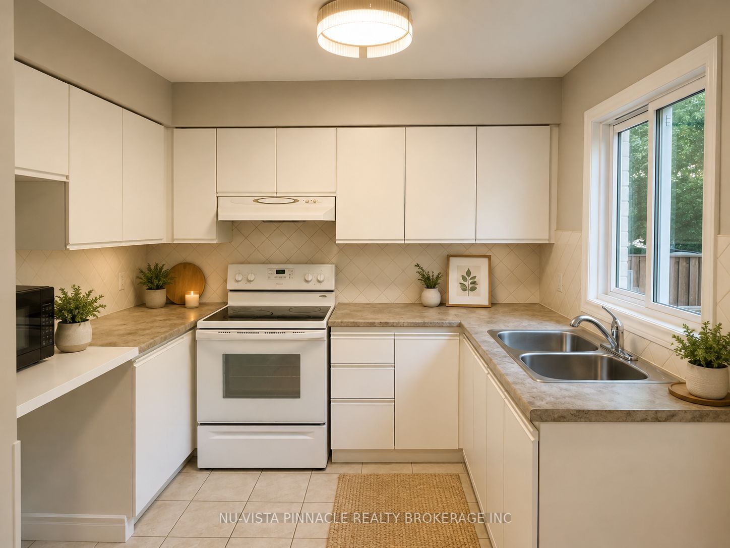 577 Third Street 39 Property Photo 7