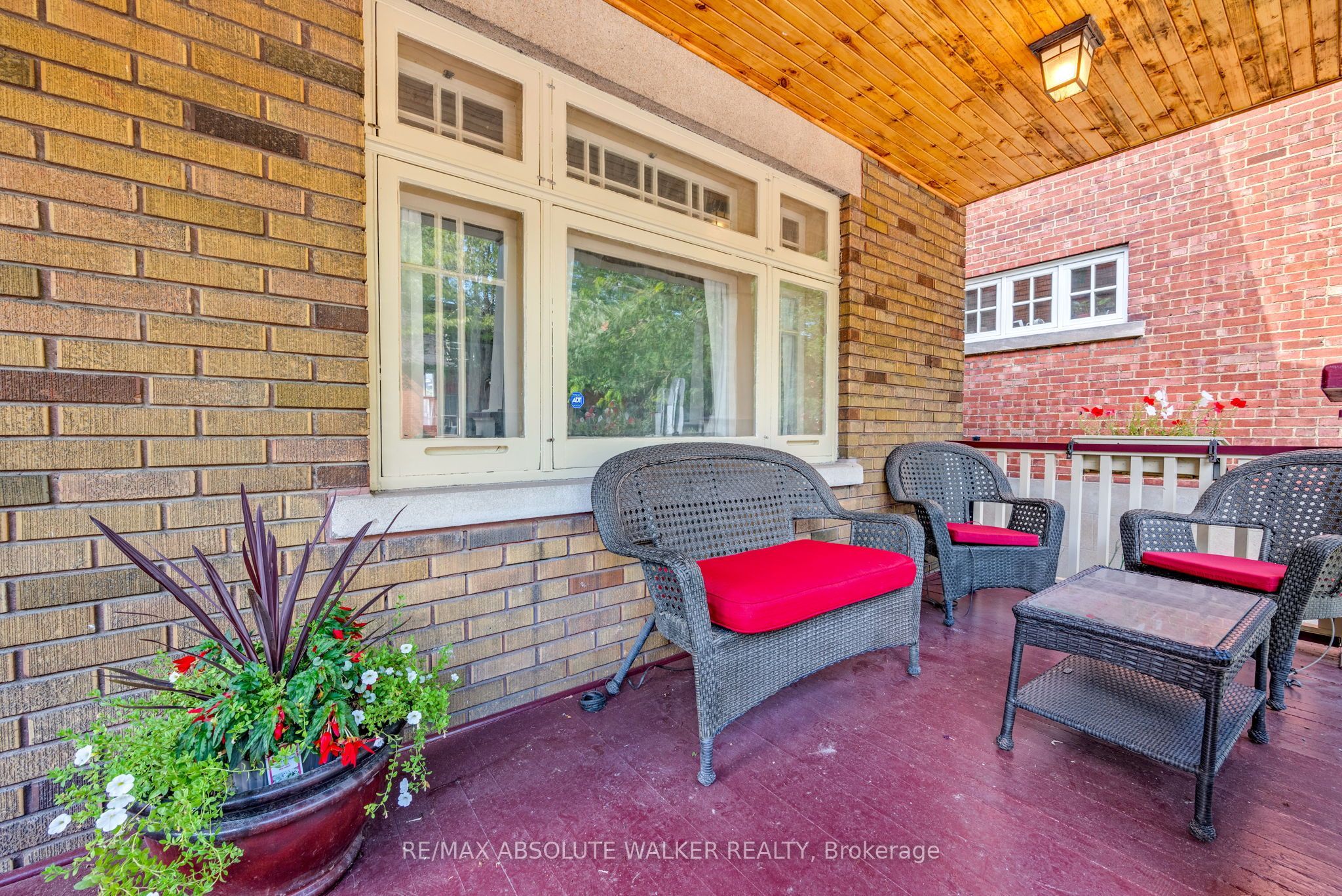 425 Besserer Street Property Photo 5