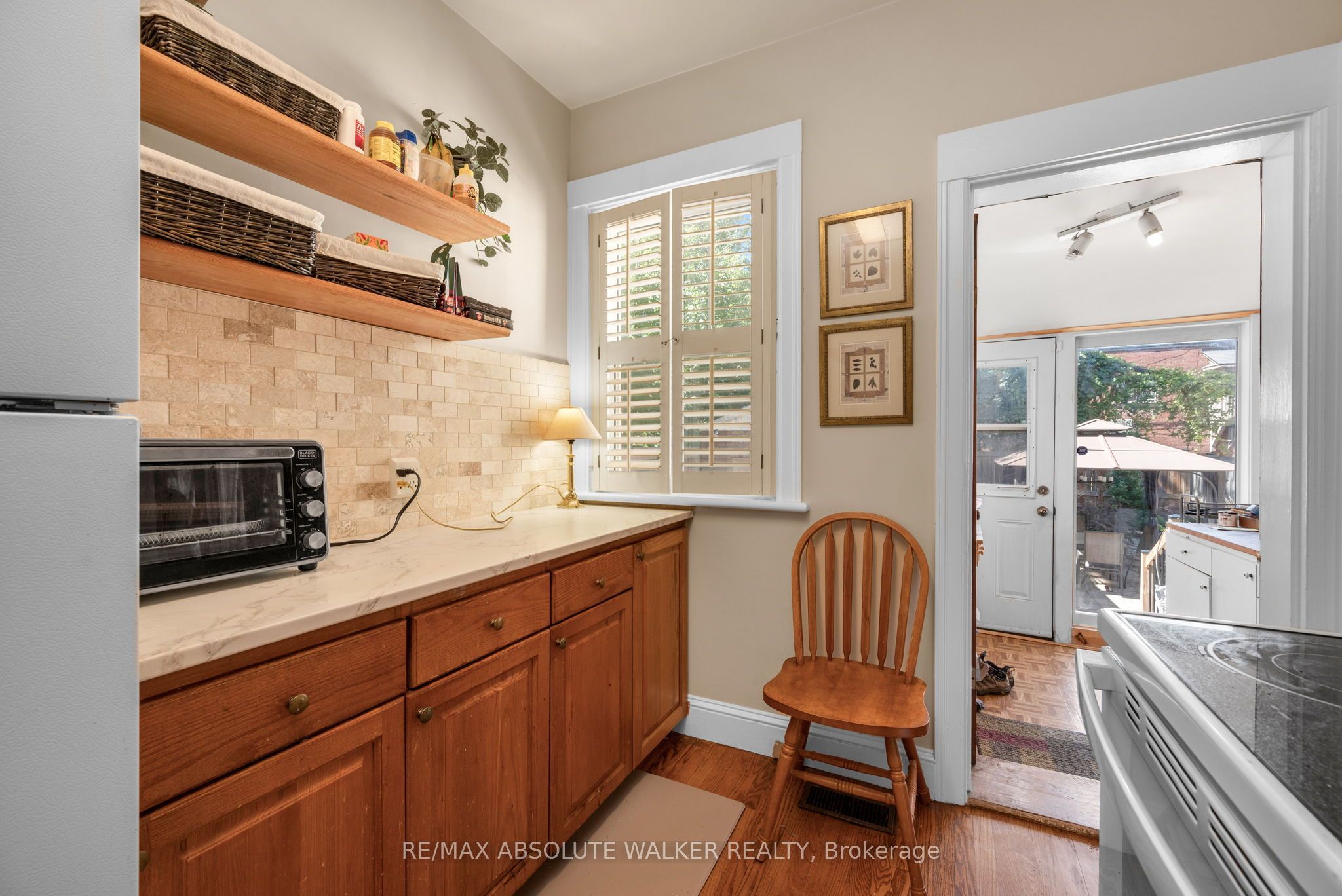 425 Besserer Street Property Photo 17