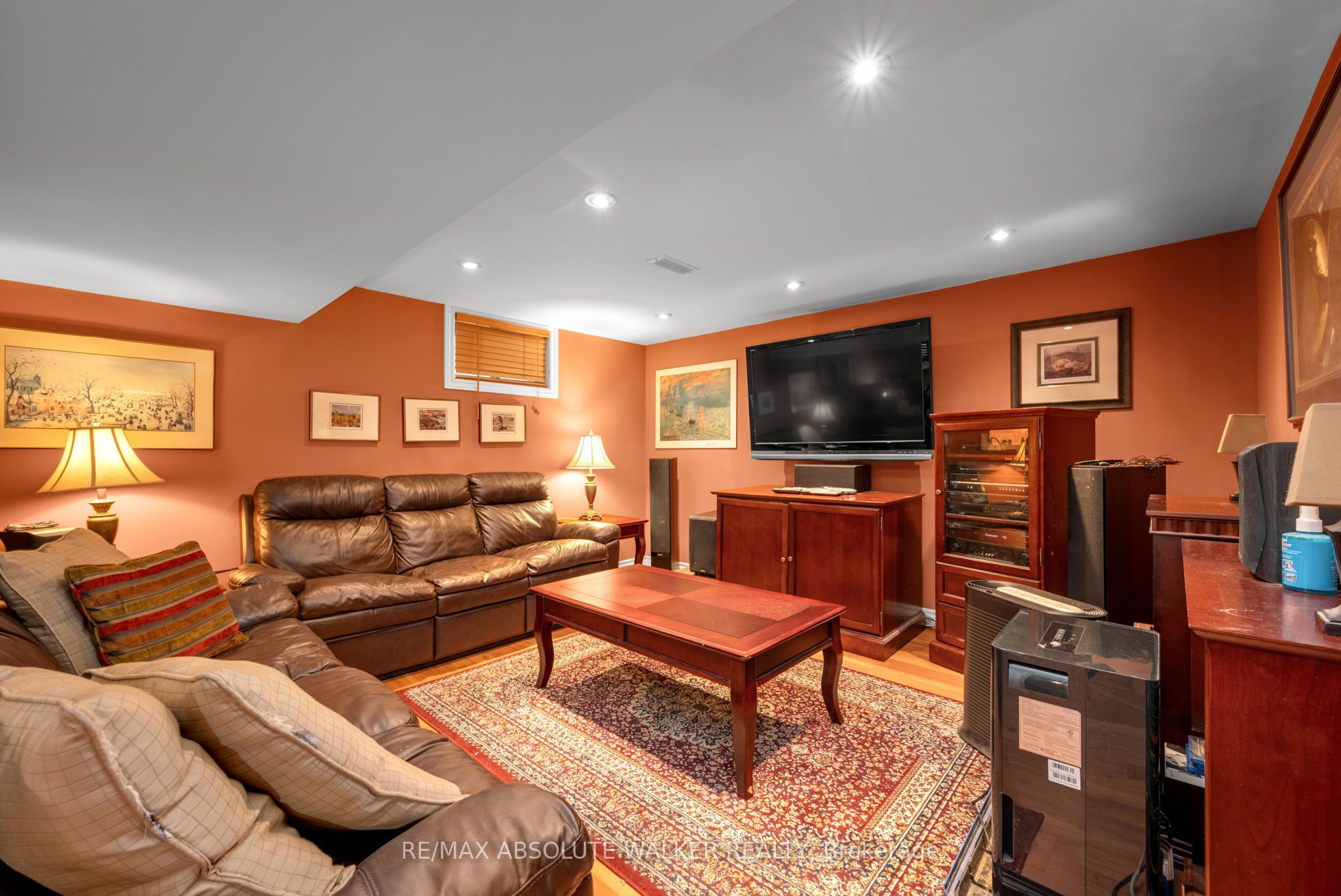 425 Besserer Street Property Photo 28