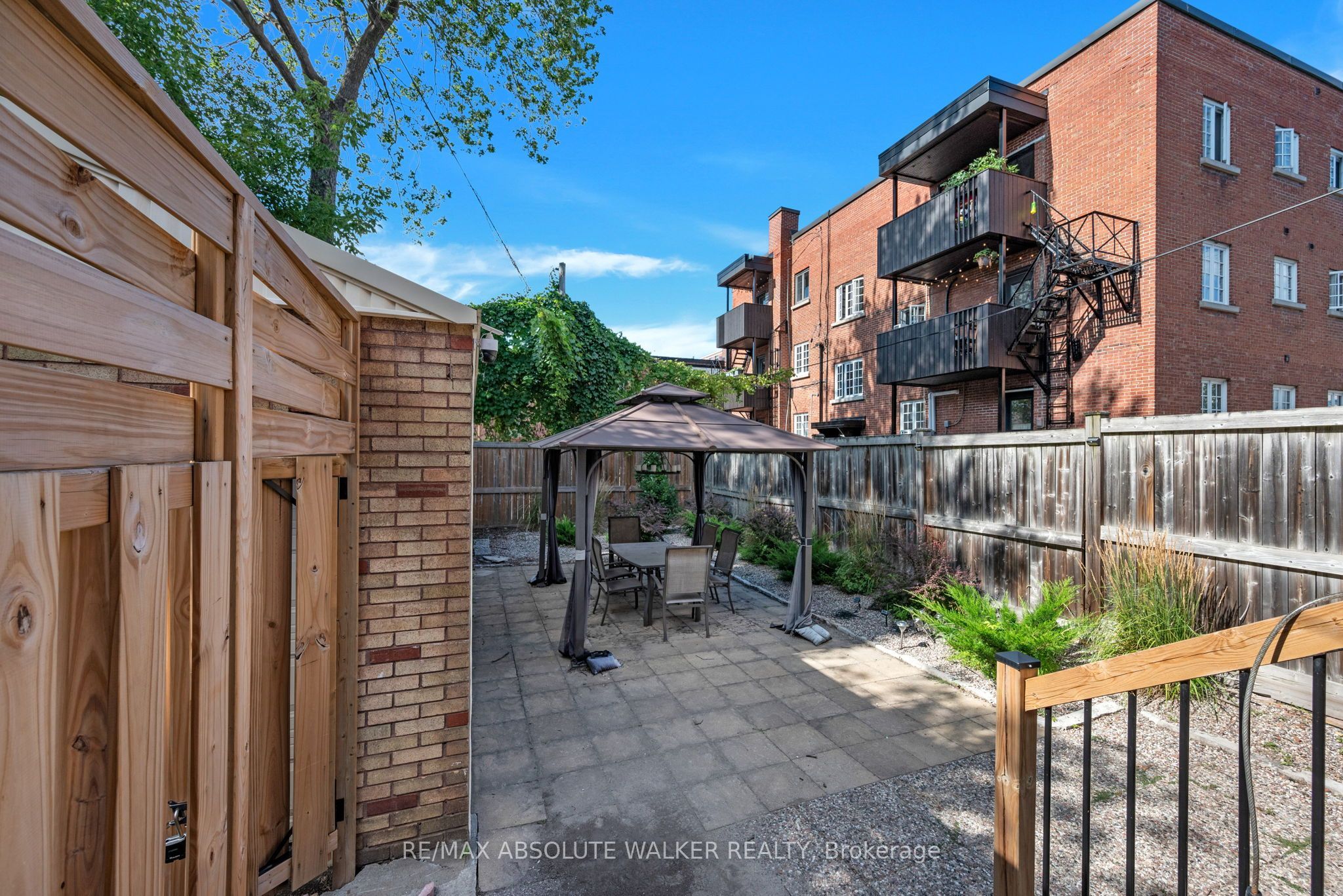 425 Besserer Street Property Photo 35