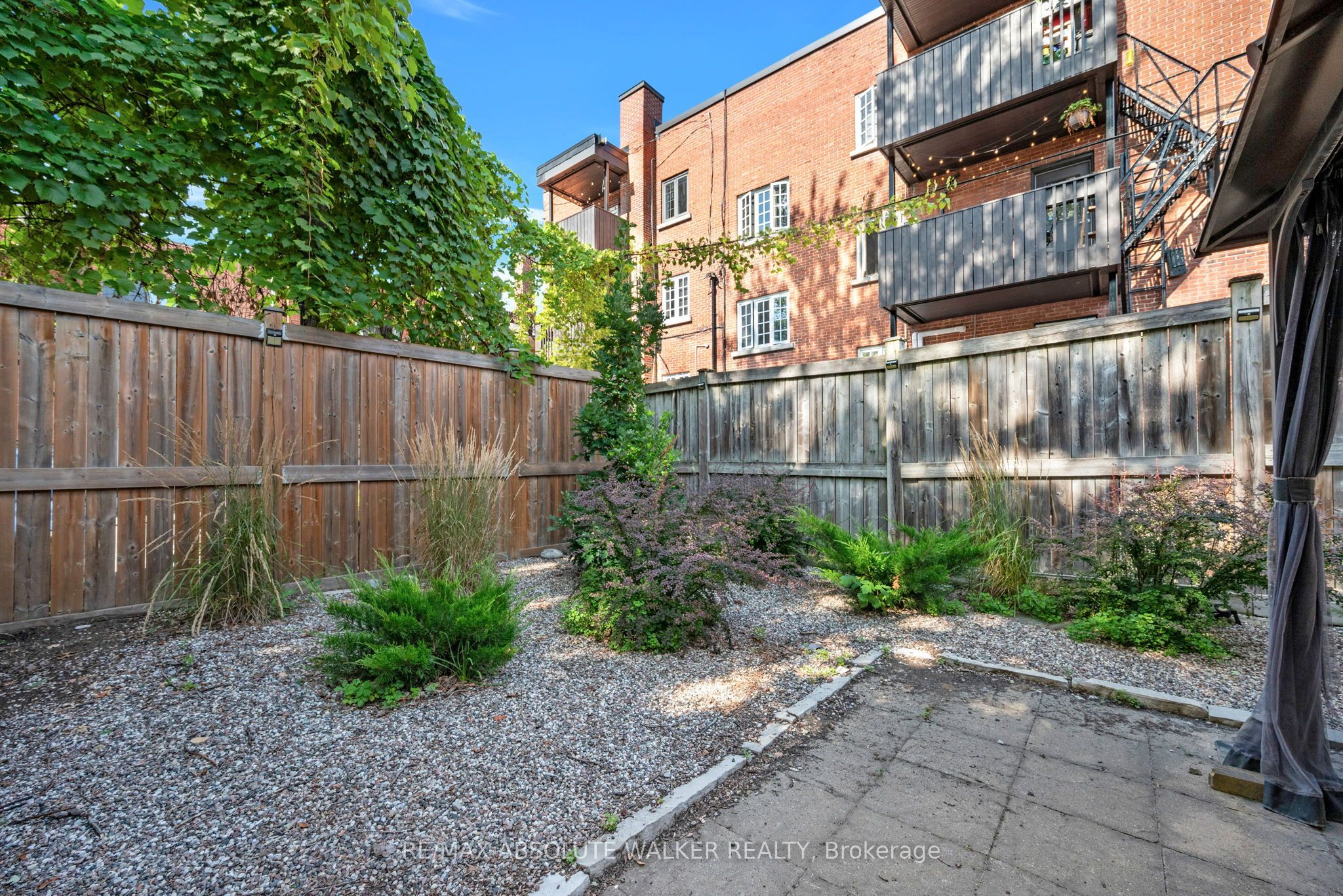 425 Besserer Street Property Photo 37