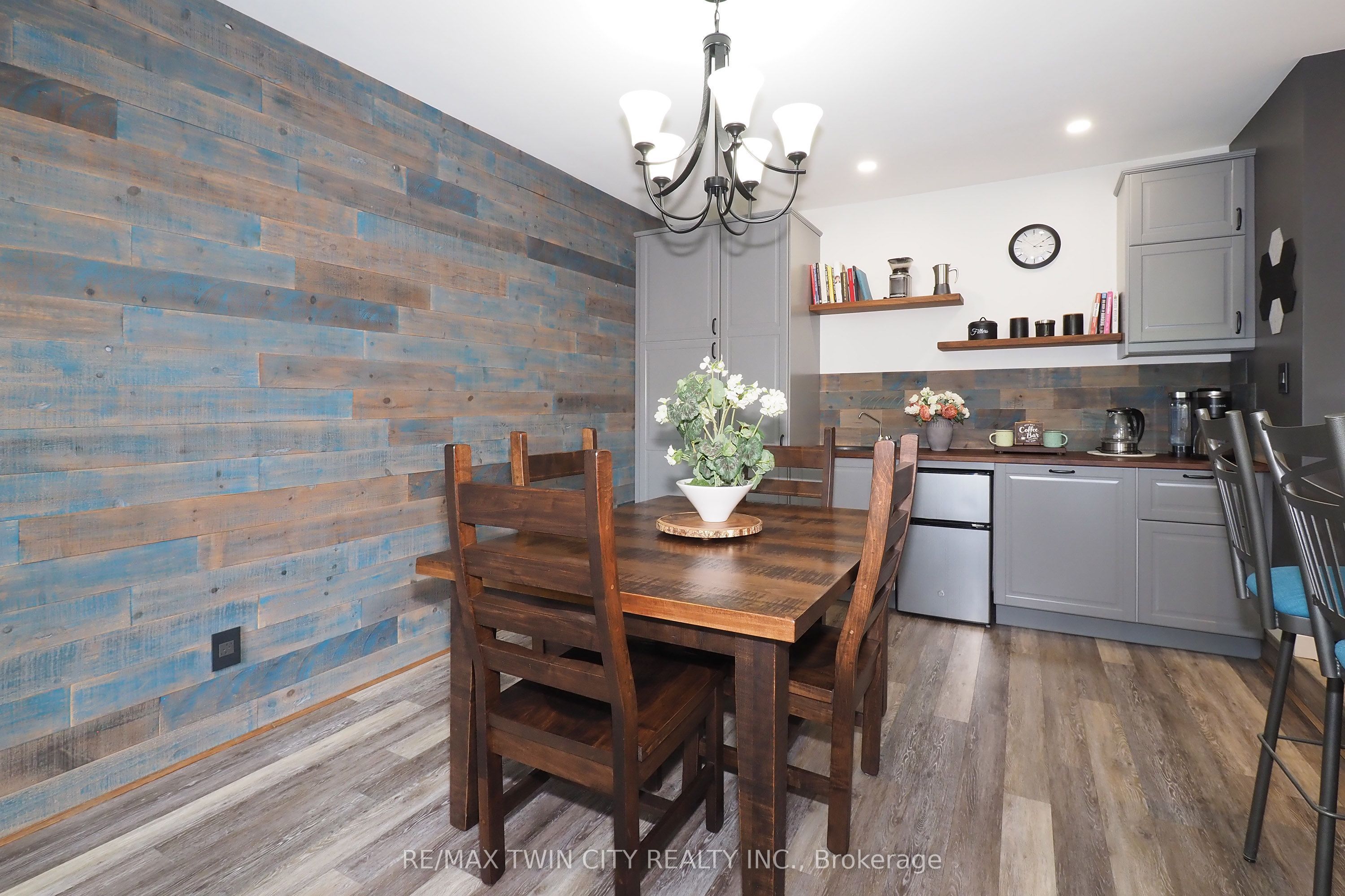 324 Cooper Street Property Photo 14