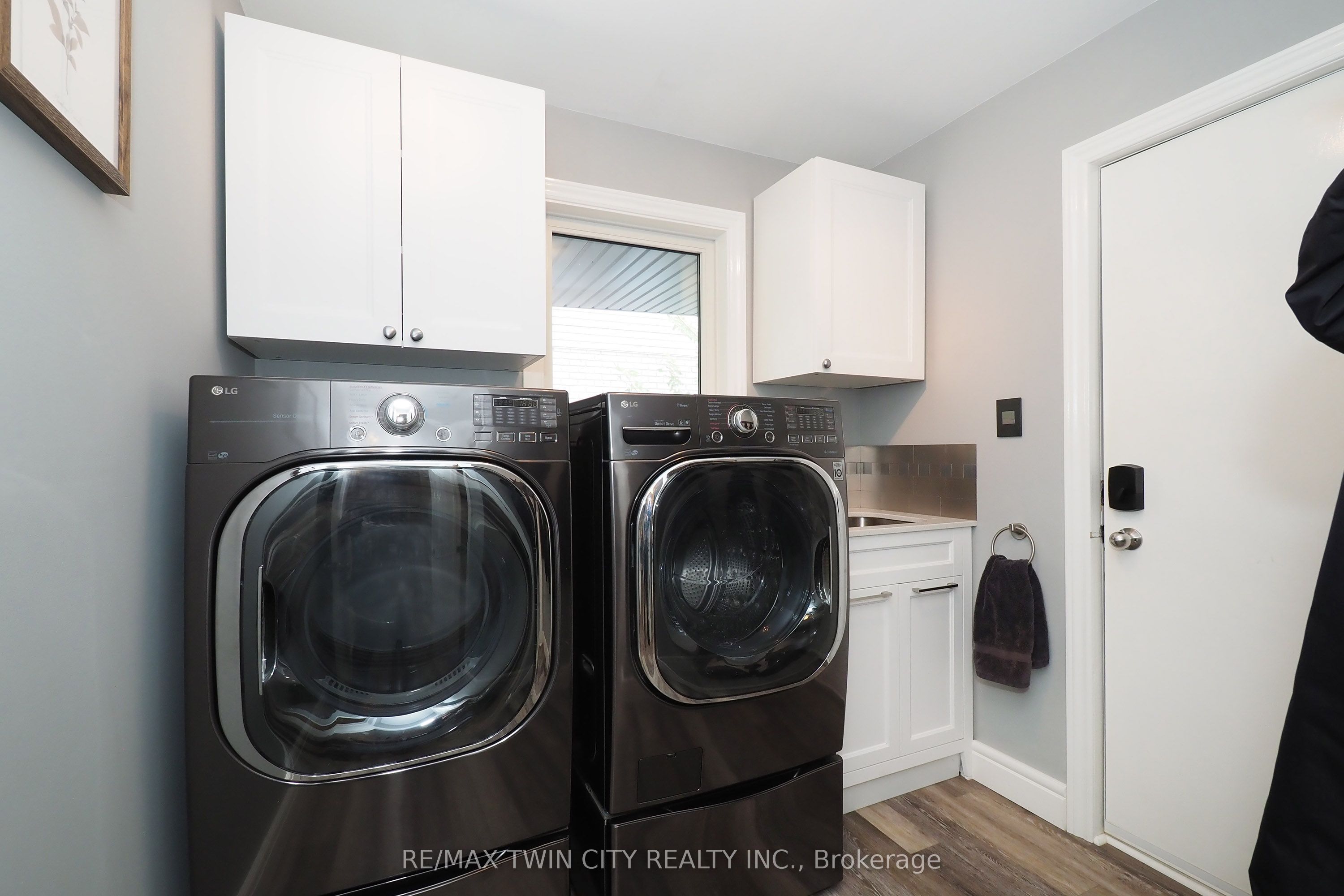 324 Cooper Street Property Photo 17