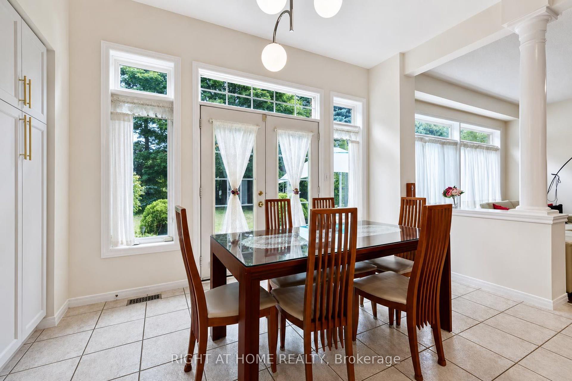 27 Thoroughbred Boulevard Property Photo 16