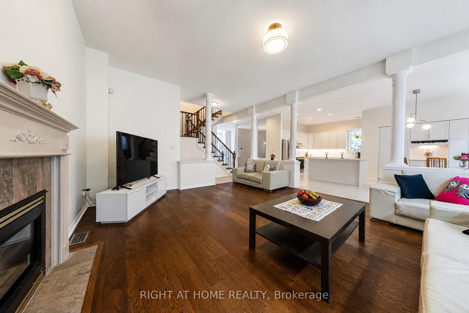 27 Thoroughbred Boulevard Property Photo 20