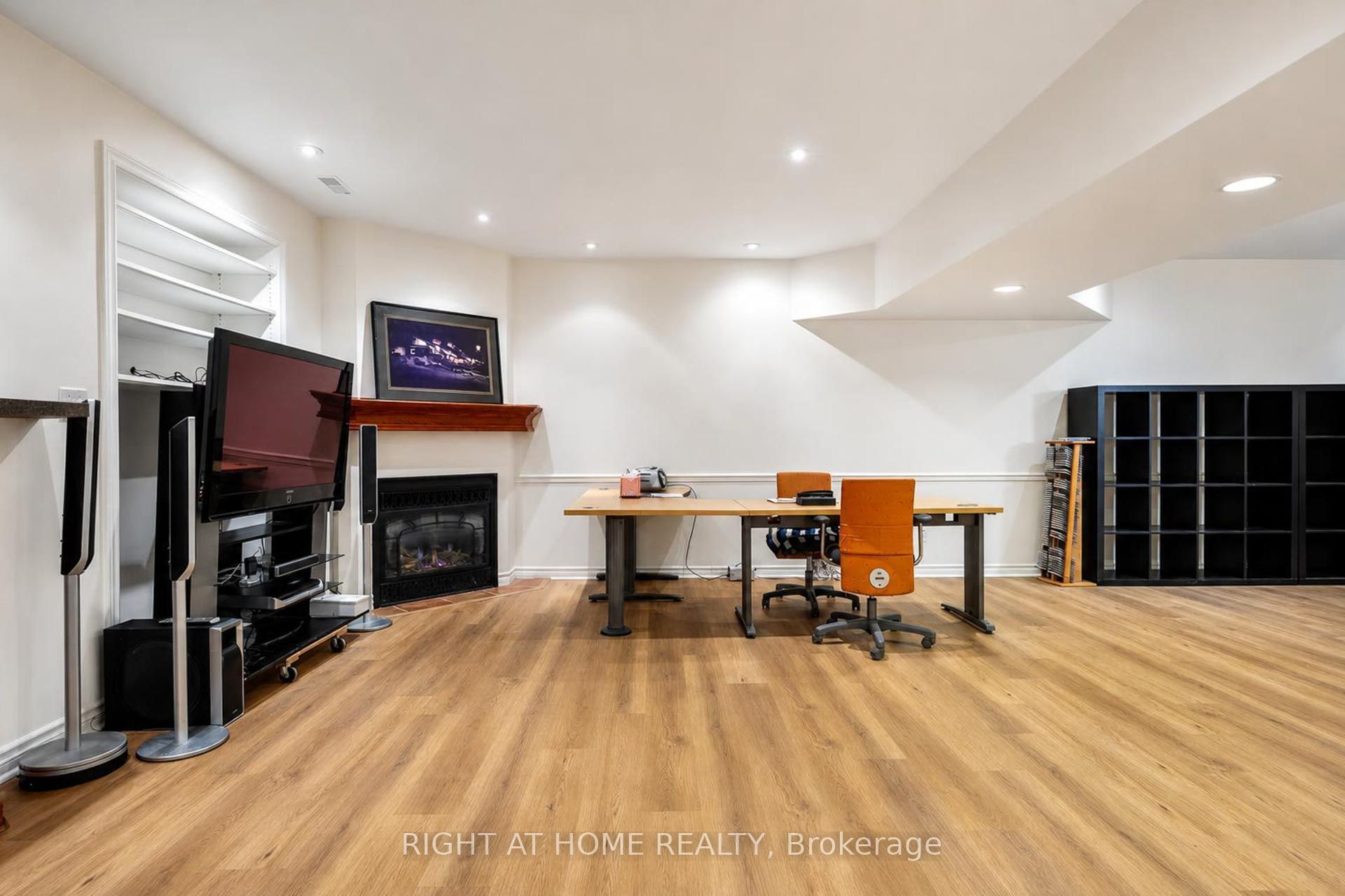 27 Thoroughbred Boulevard Property Photo 44