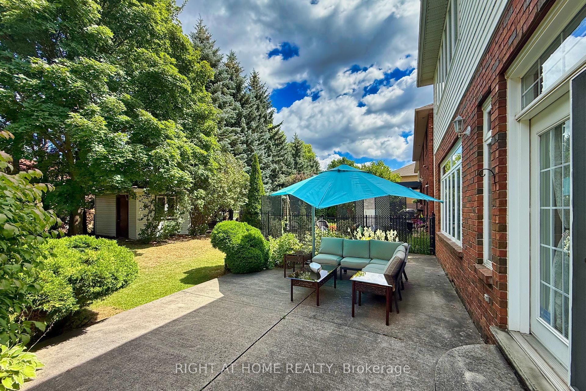 27 Thoroughbred Boulevard Property Photo 48