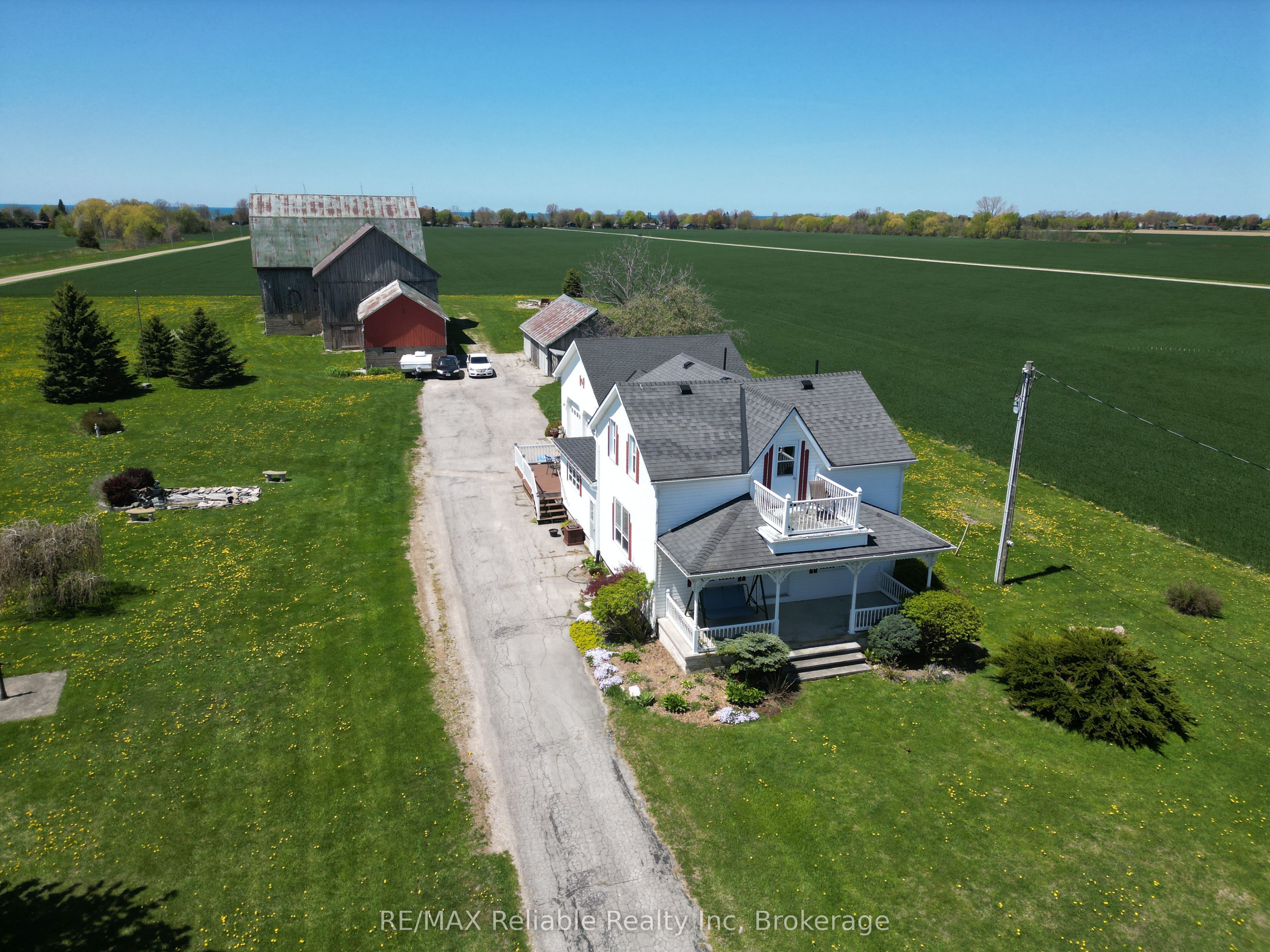 73053 Bluewater Highway Property Photo 1