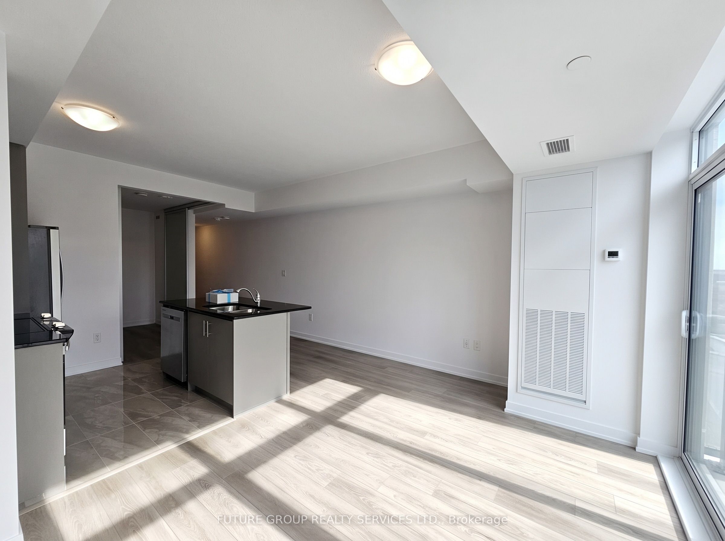 460 Dundas Street E 612 Property Photo 11
