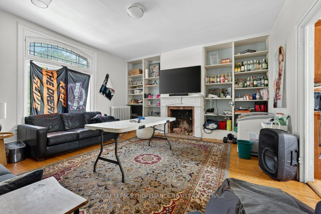 162 Earl Street Property Photo 6
