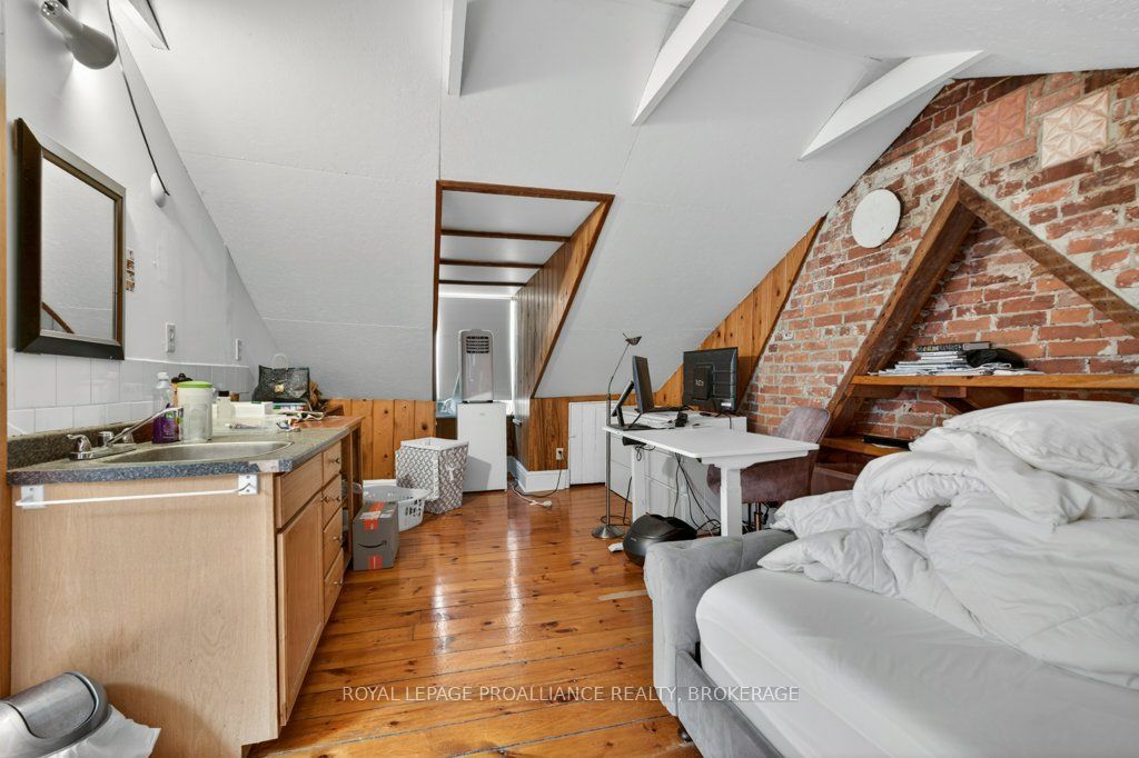 162 Earl Street Property Photo 31