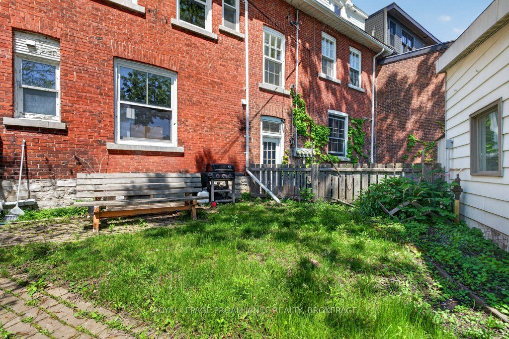 162 Earl Street Property Photo 37