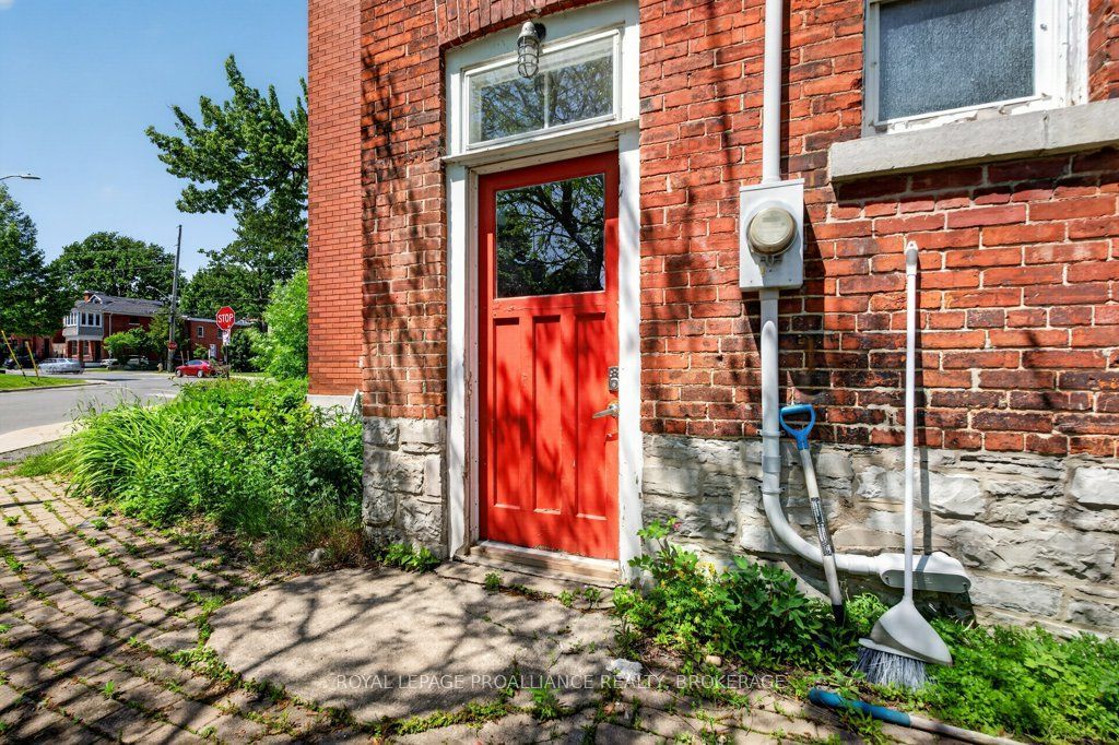 162 Earl Street Property Photo 39
