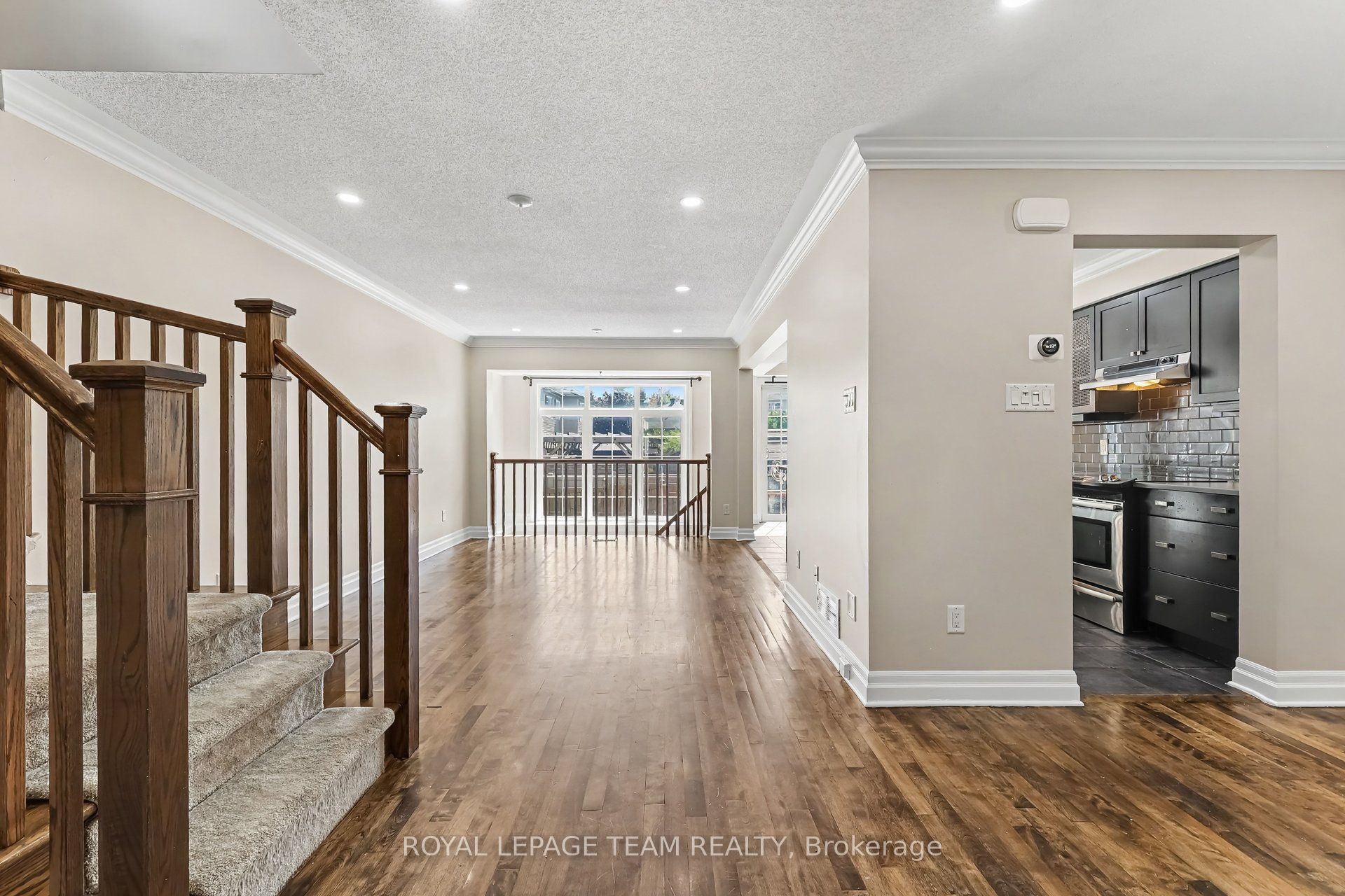 406 Heathrow Private Property Photo 3