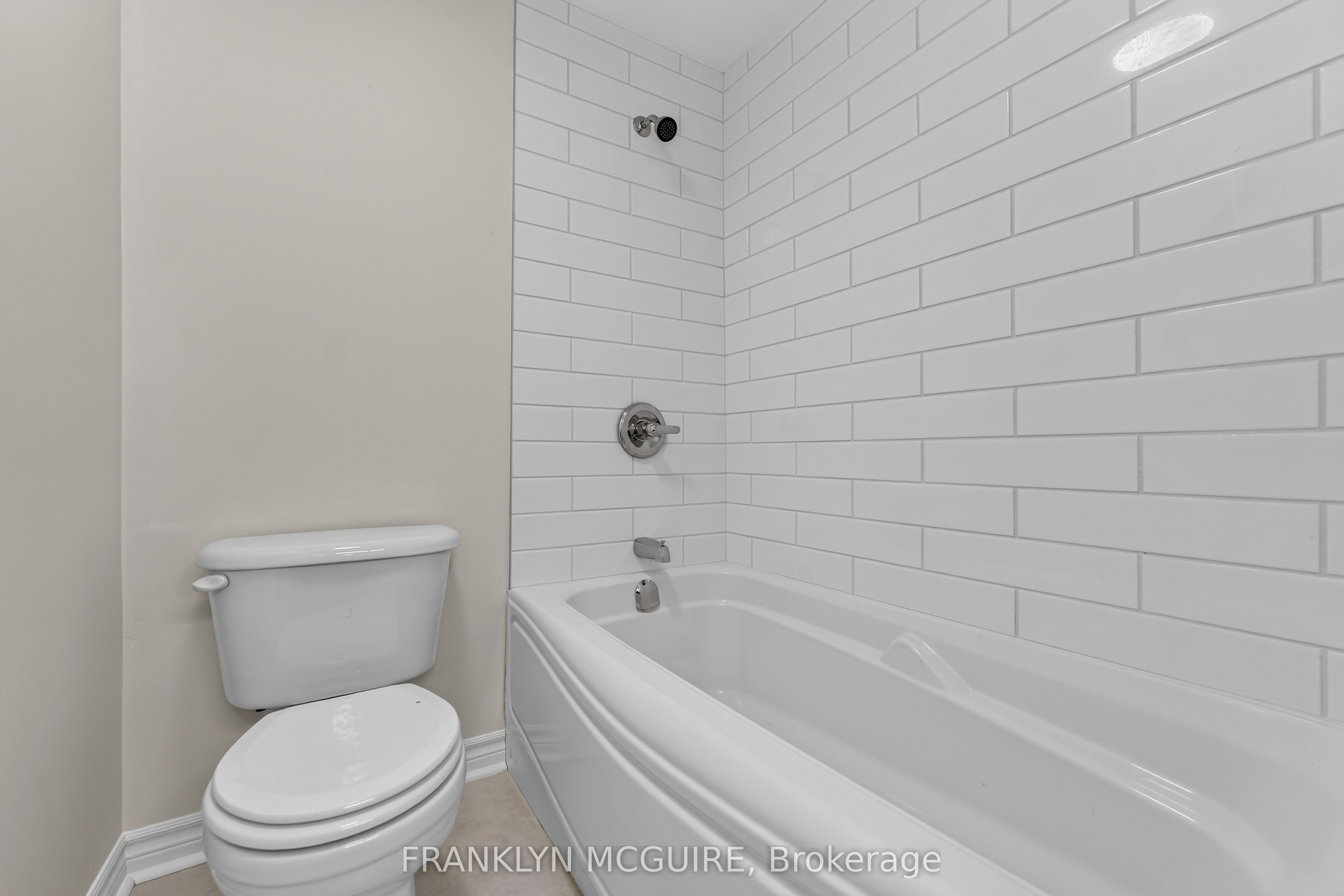 115 W Castlefrank Road W Property Photo 22