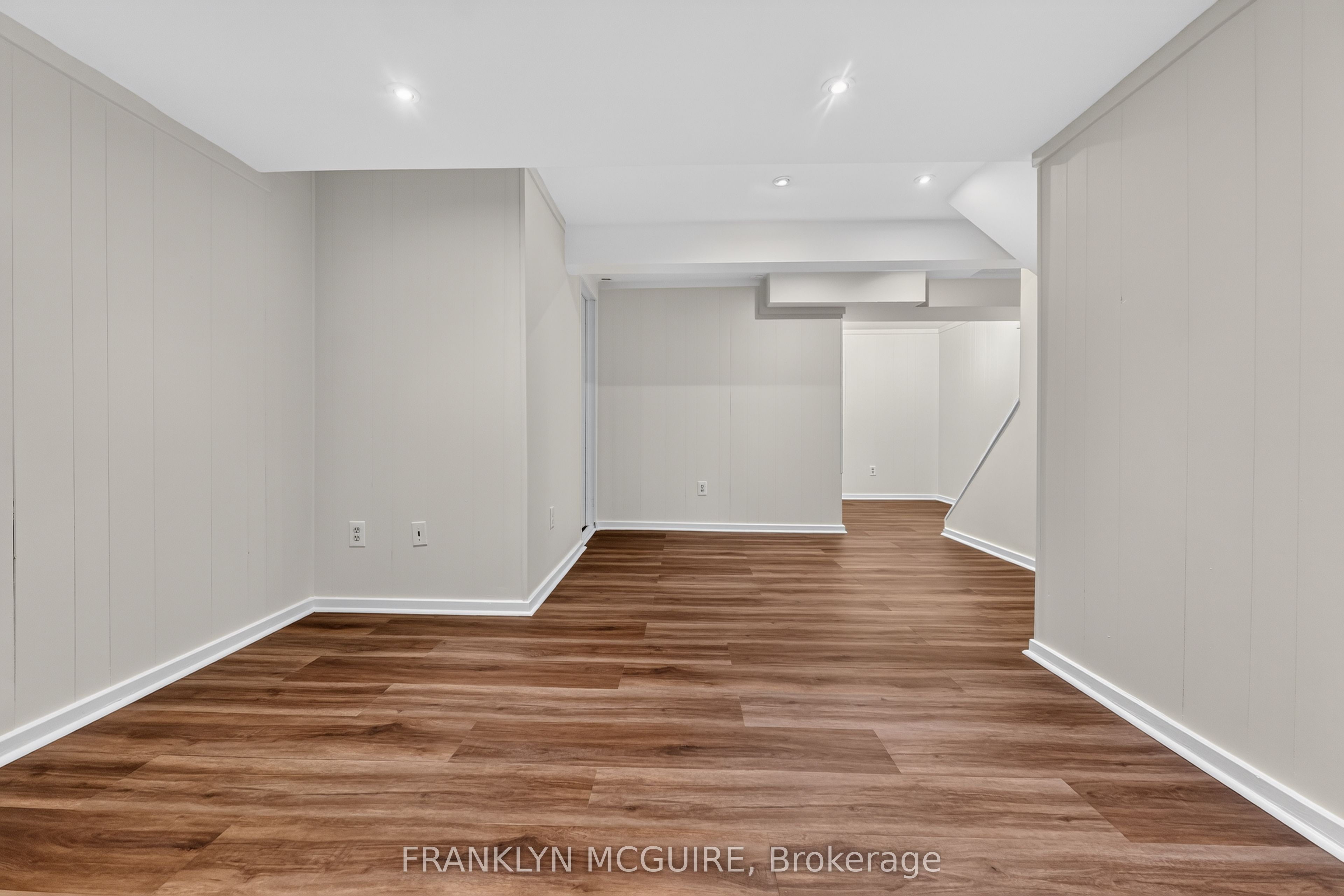 115 W Castlefrank Road W Property Photo 25
