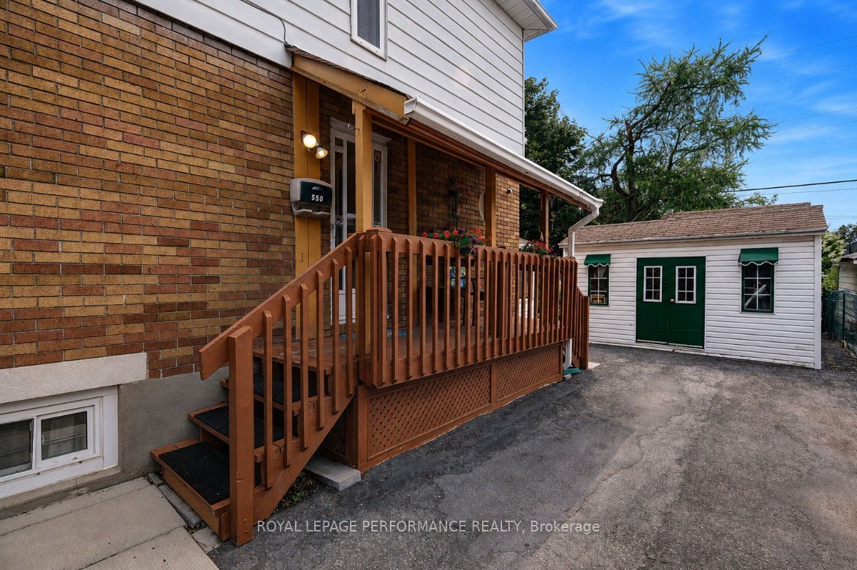 550 Wolffdale Crescent Property Photo 31