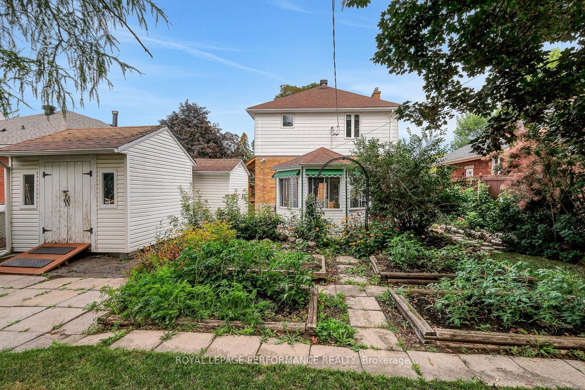 550 Wolffdale Crescent Property Photo 37