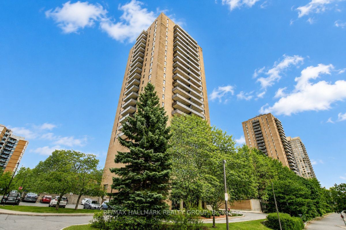 505 St Laurent Boulevard 2204 Property Photo 1