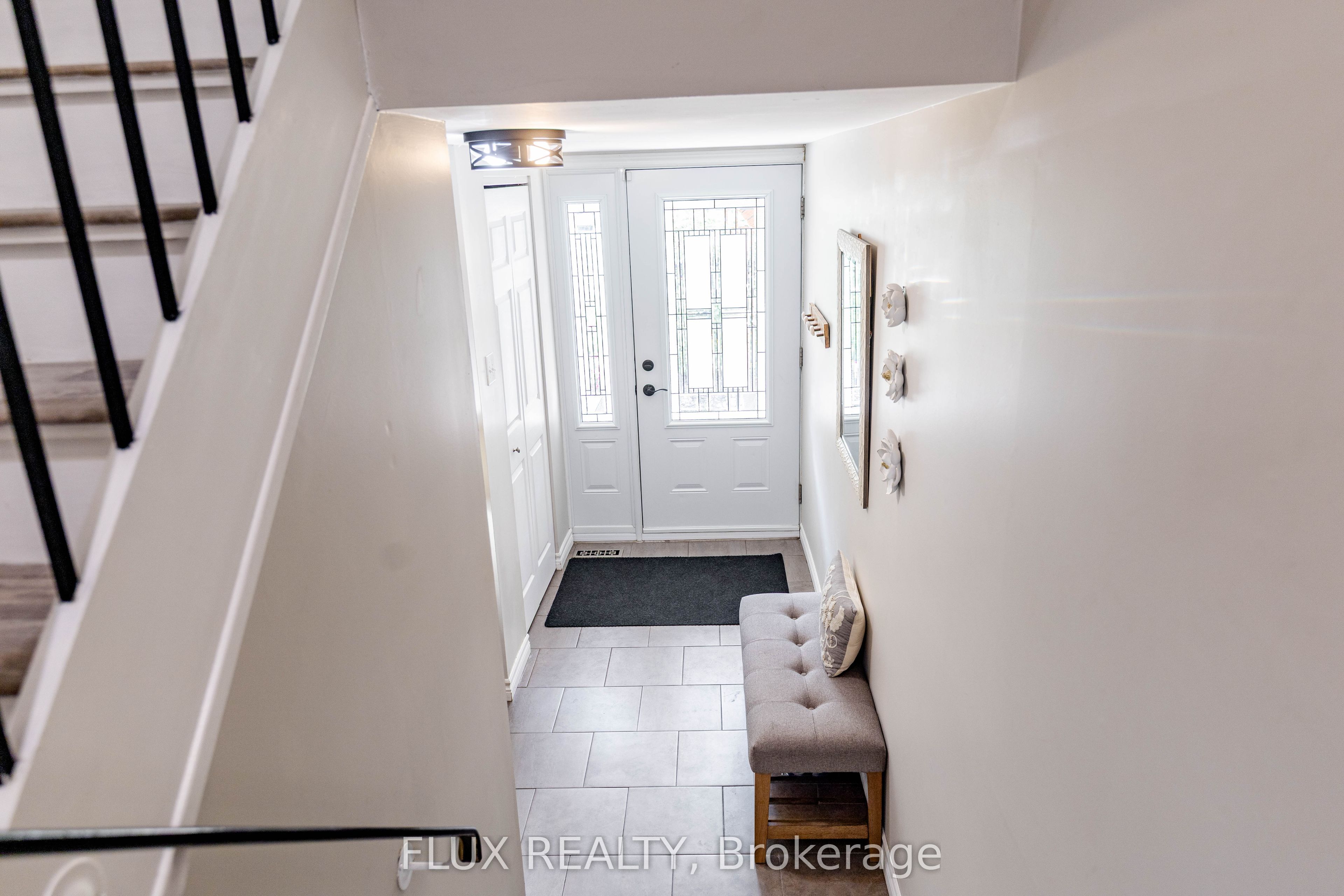 82 Overlea Drive Property Photo 7