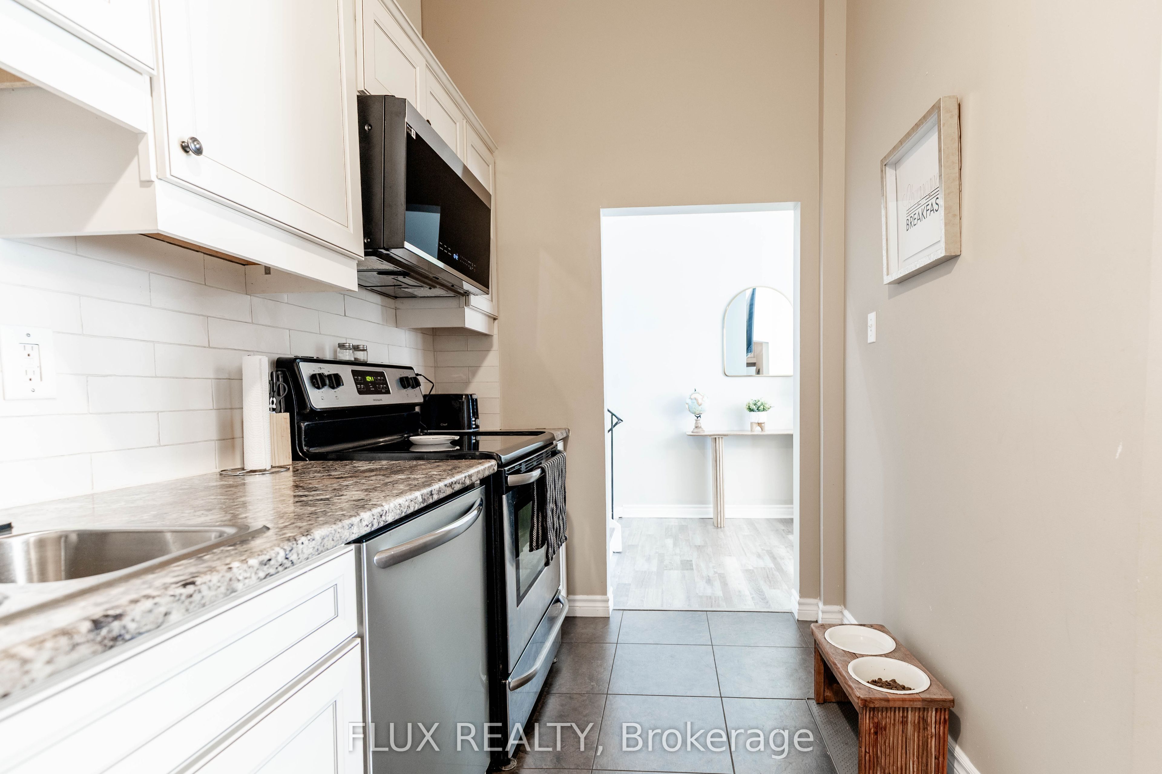 82 Overlea Drive Property Photo 20