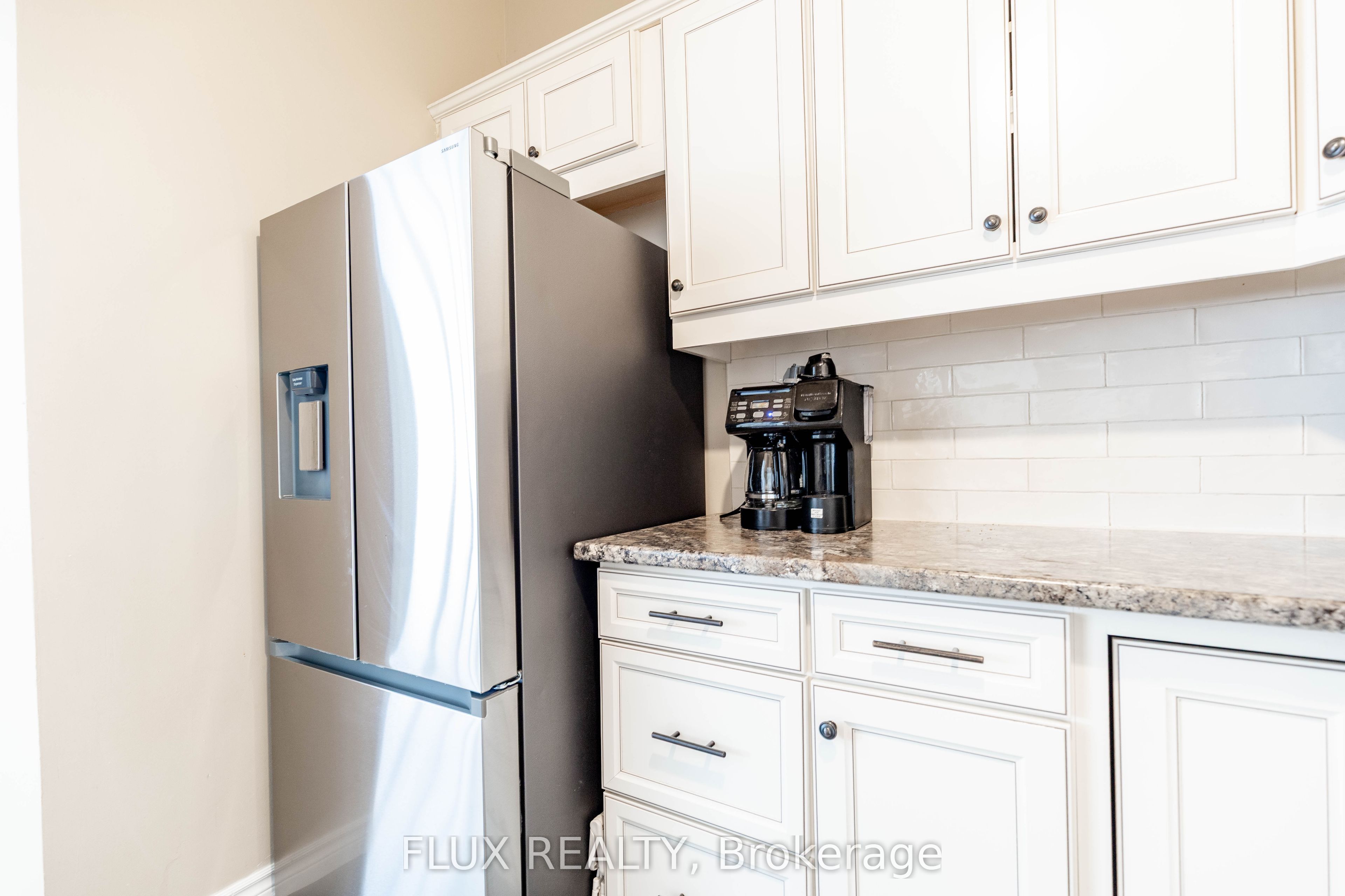 82 Overlea Drive Property Photo 21
