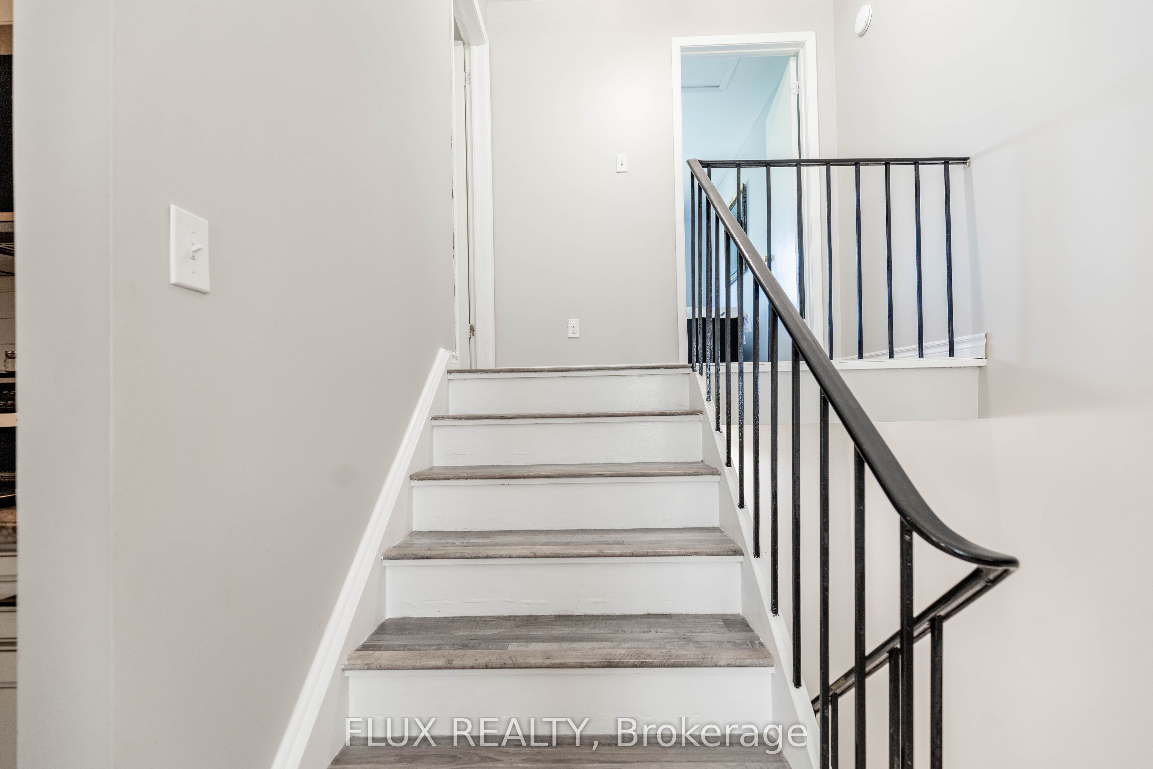82 Overlea Drive Property Photo 24