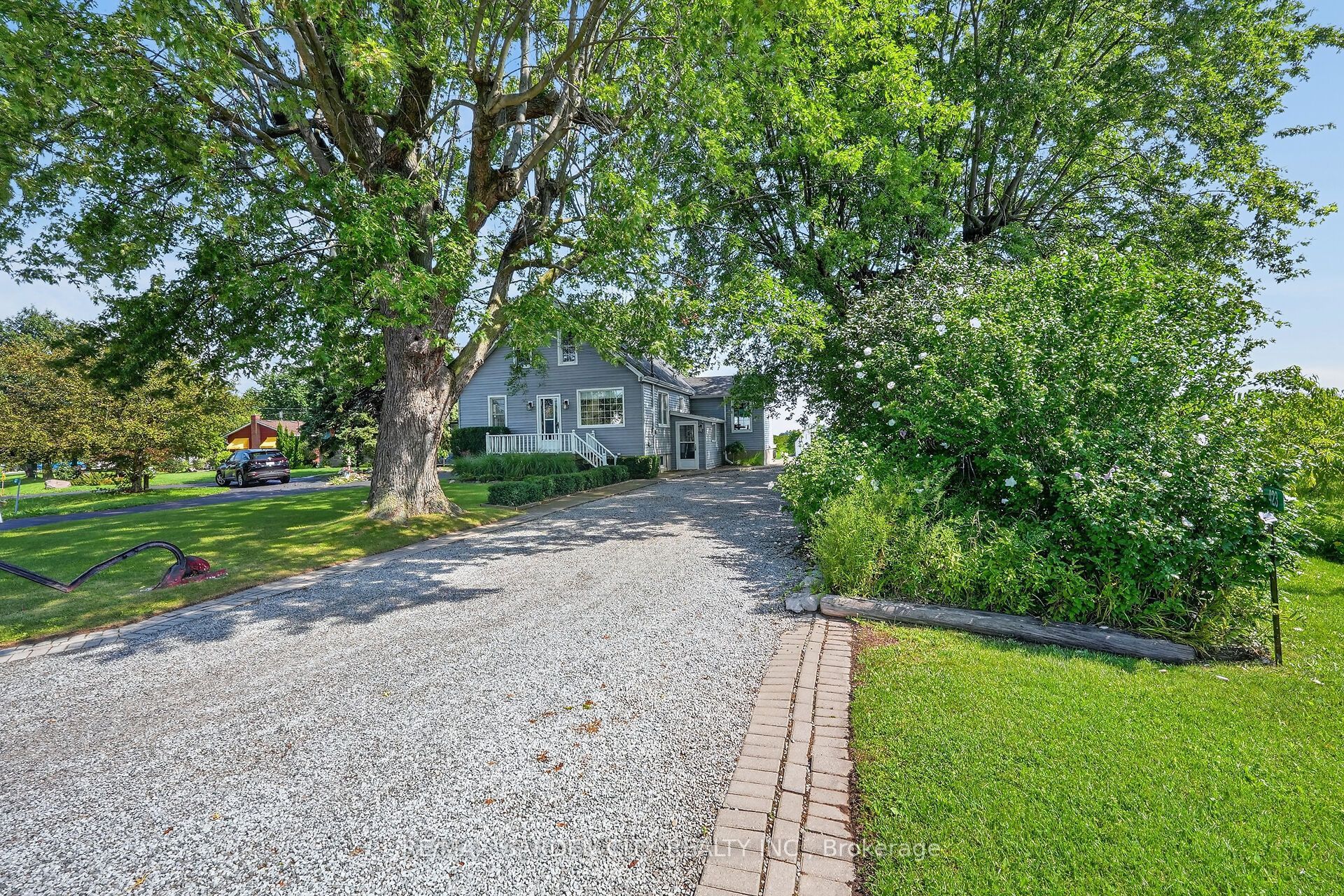423 Read Road Property Photo 4