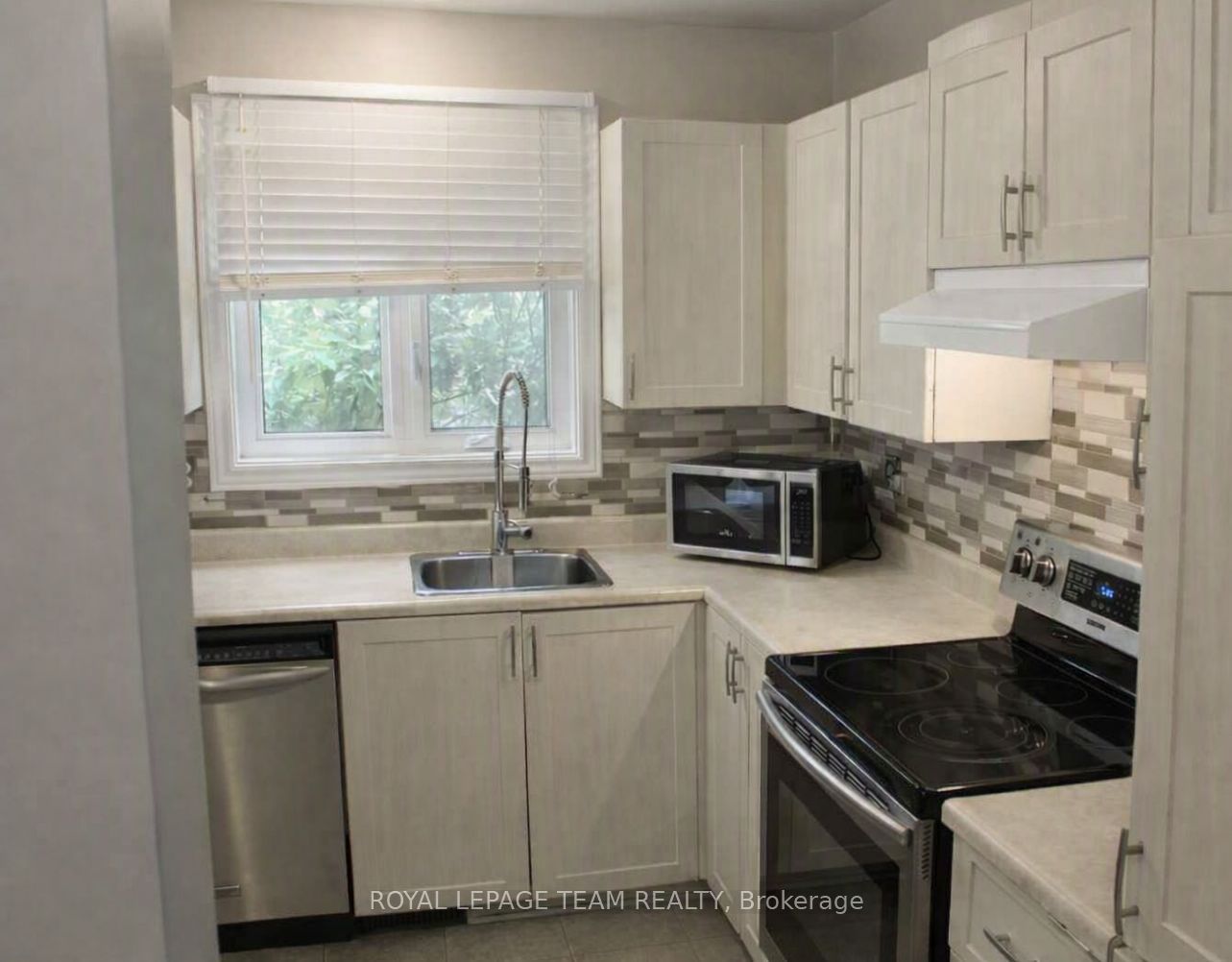 503 Sidney Drive 53 Property Photo 11