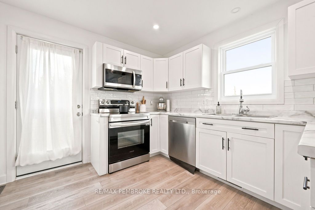 20 Terrance Drive Property Photo 13