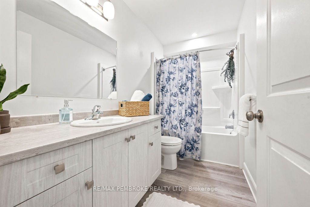 20 Terrance Drive Property Photo 19