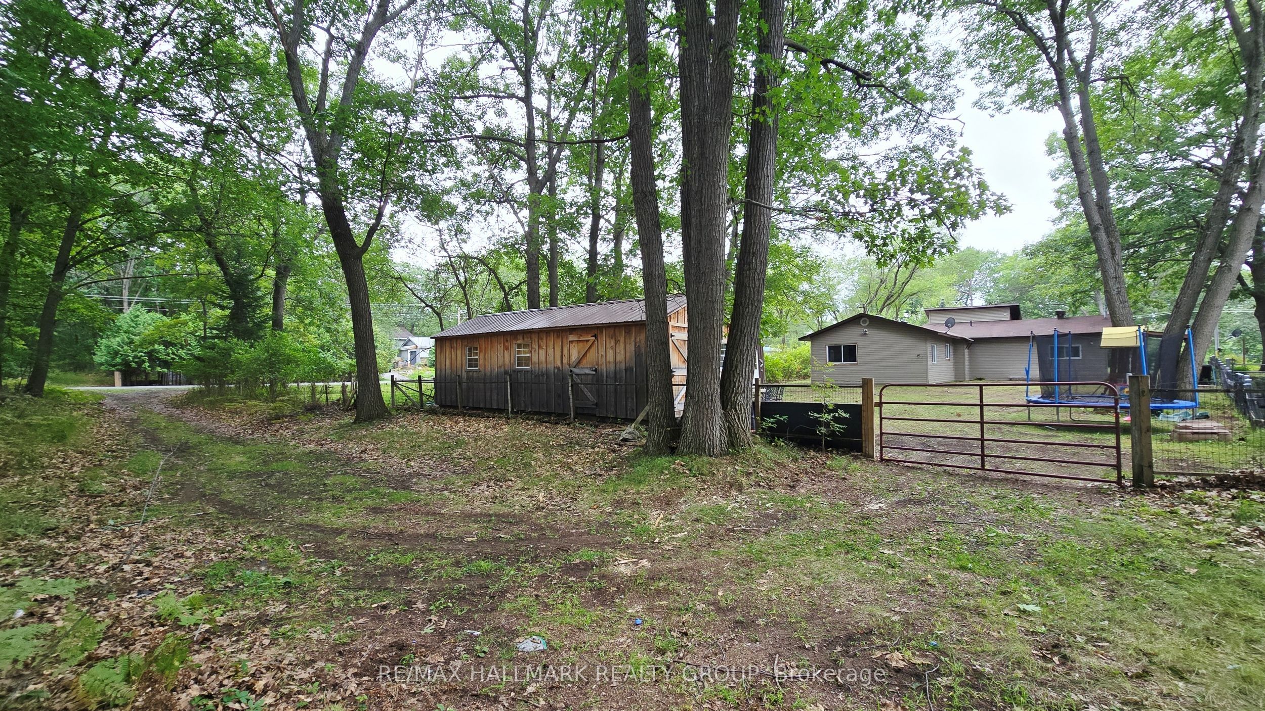1153 Bayview Drive Property Photo 5