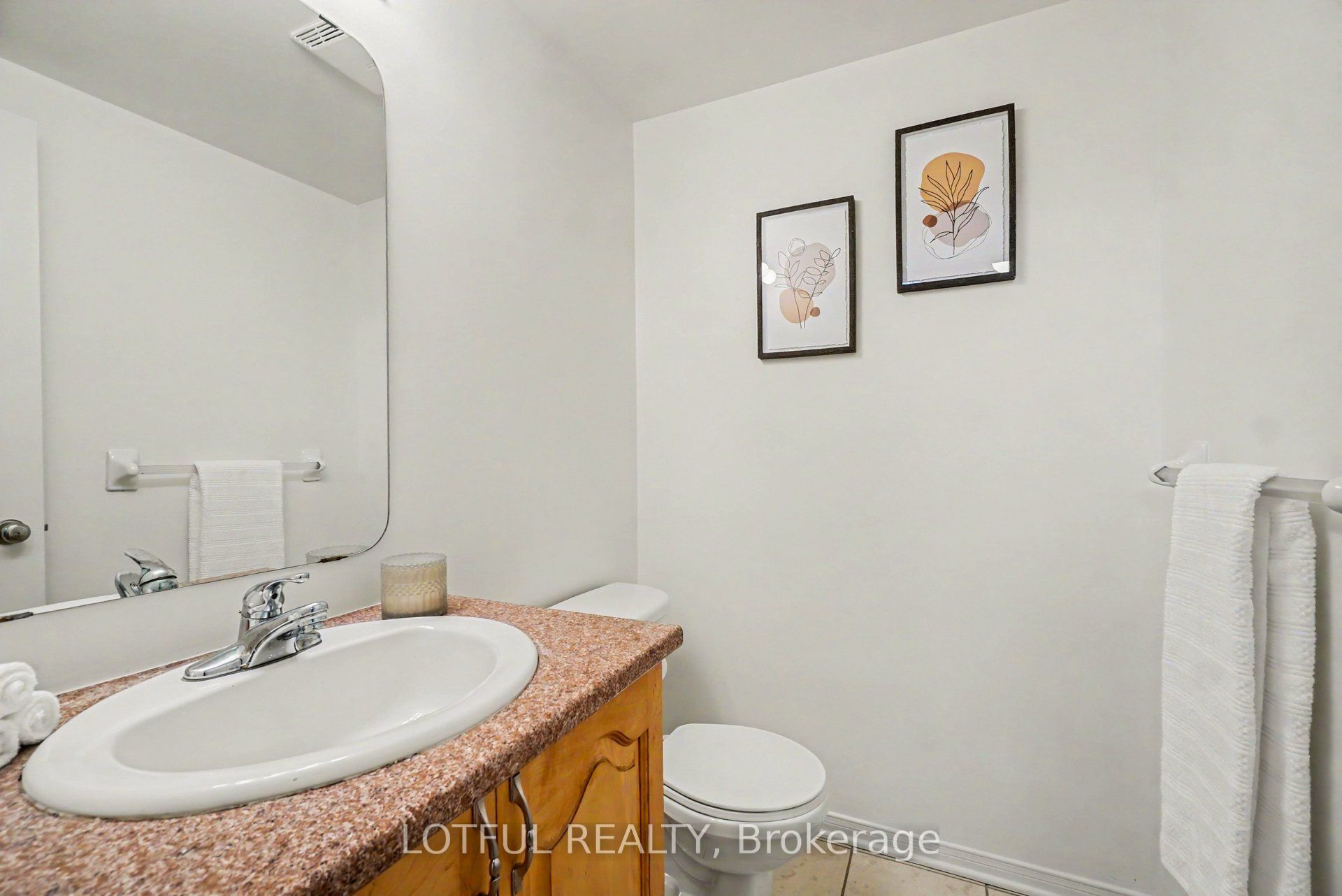 68 Metropole Private Property Photo 7