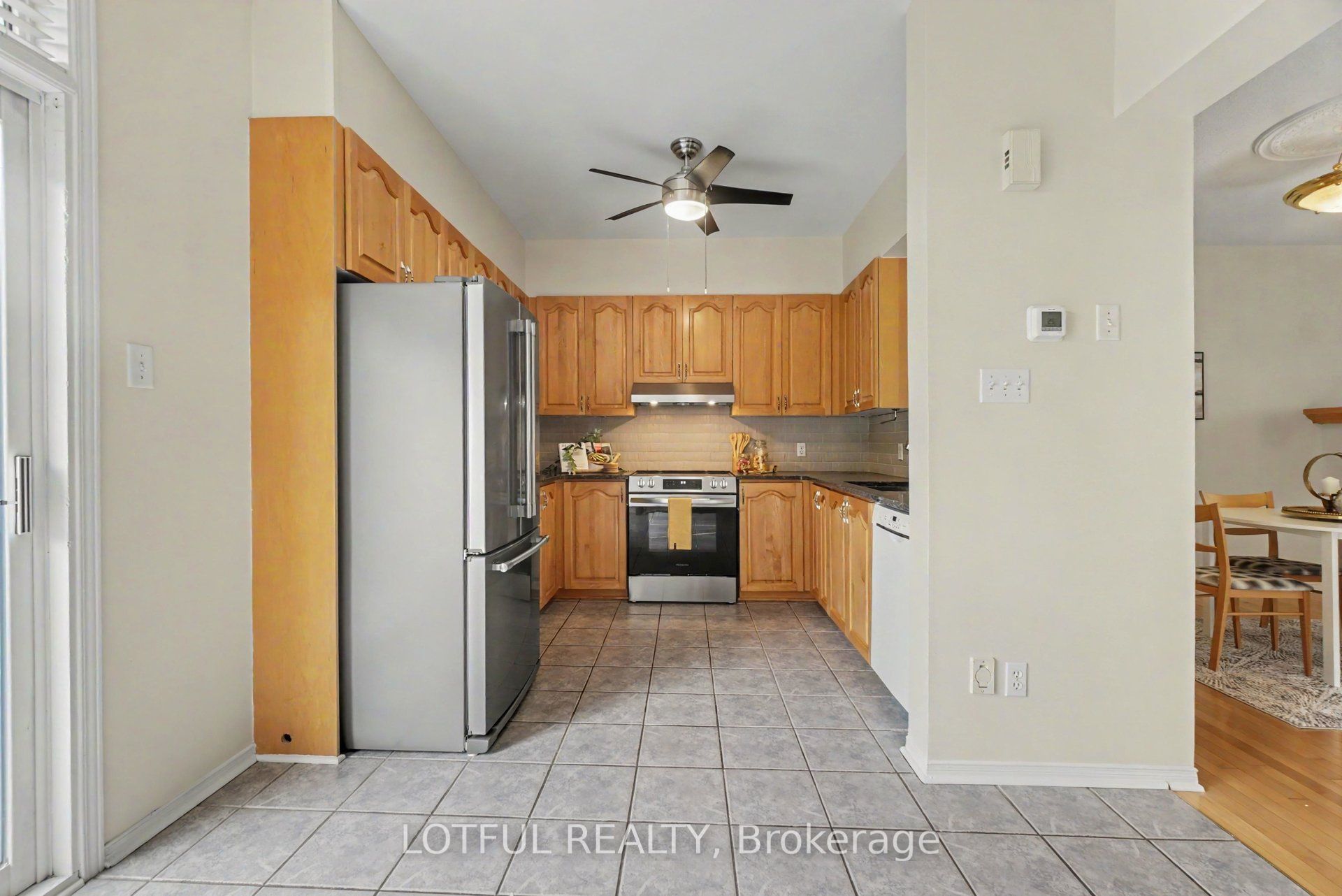 68 Metropole Private Property Photo 11