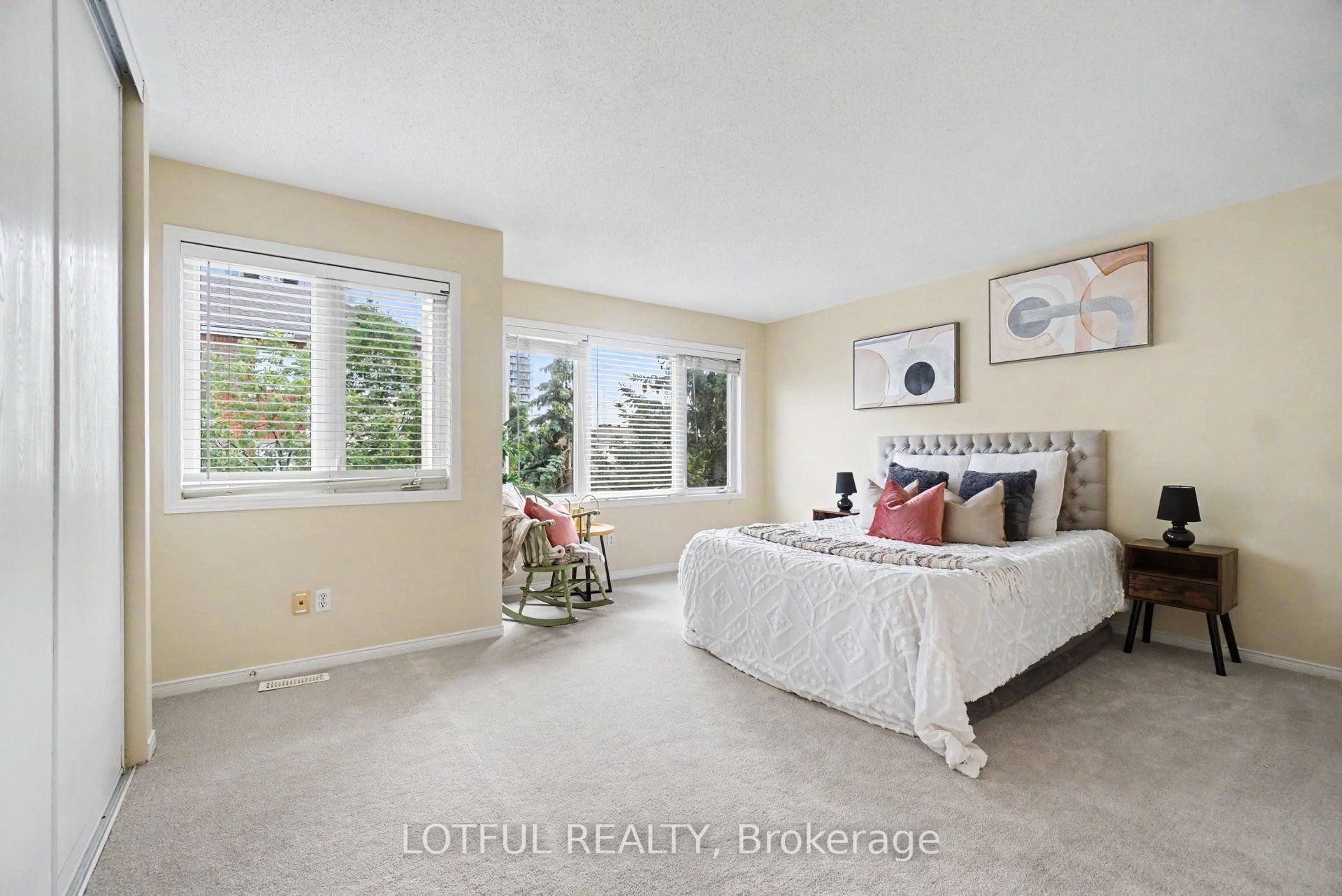 68 Metropole Private Property Photo 20
