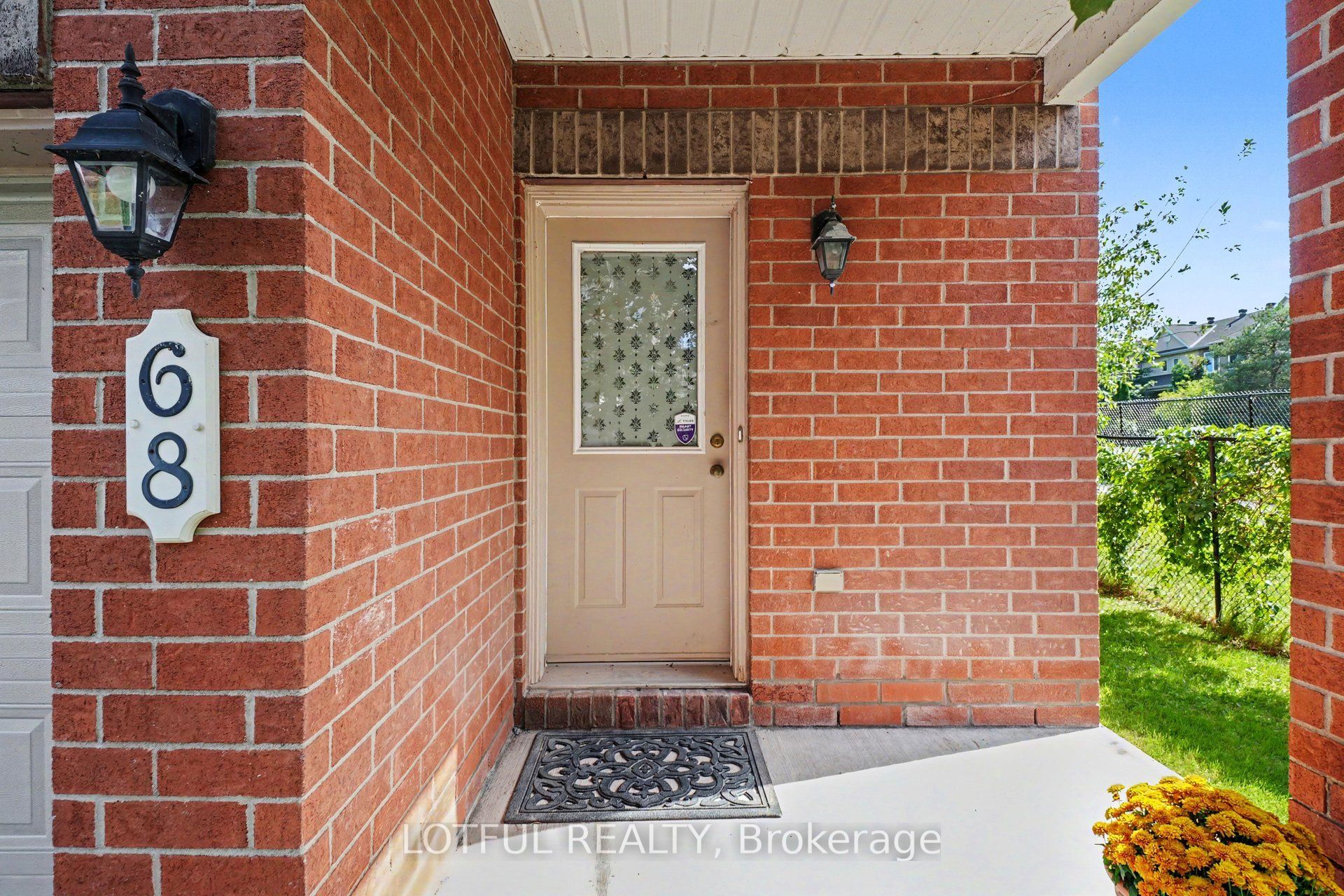 68 Metropole Private Property Photo 27