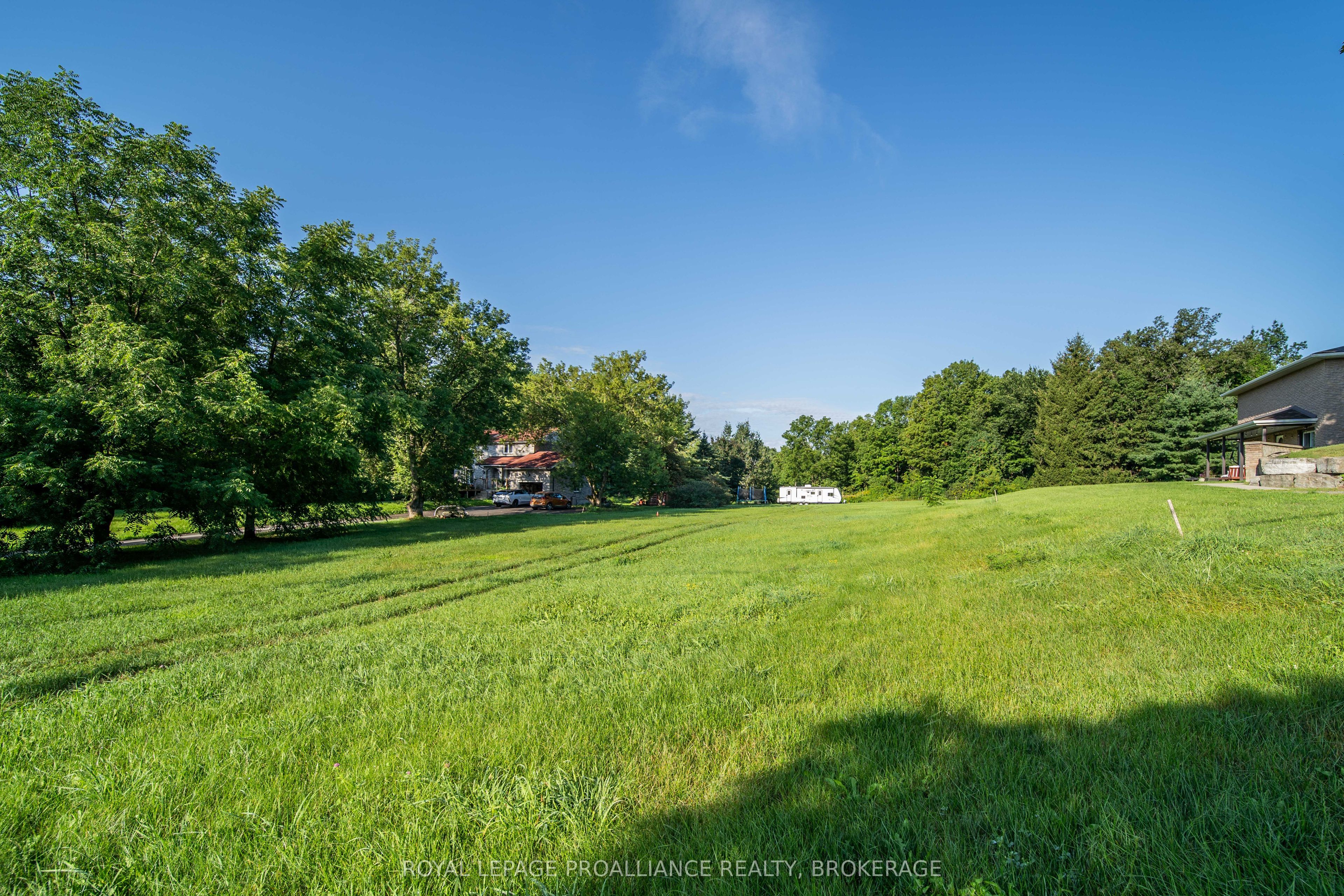 126 Haskins Point Road Property Photo 2