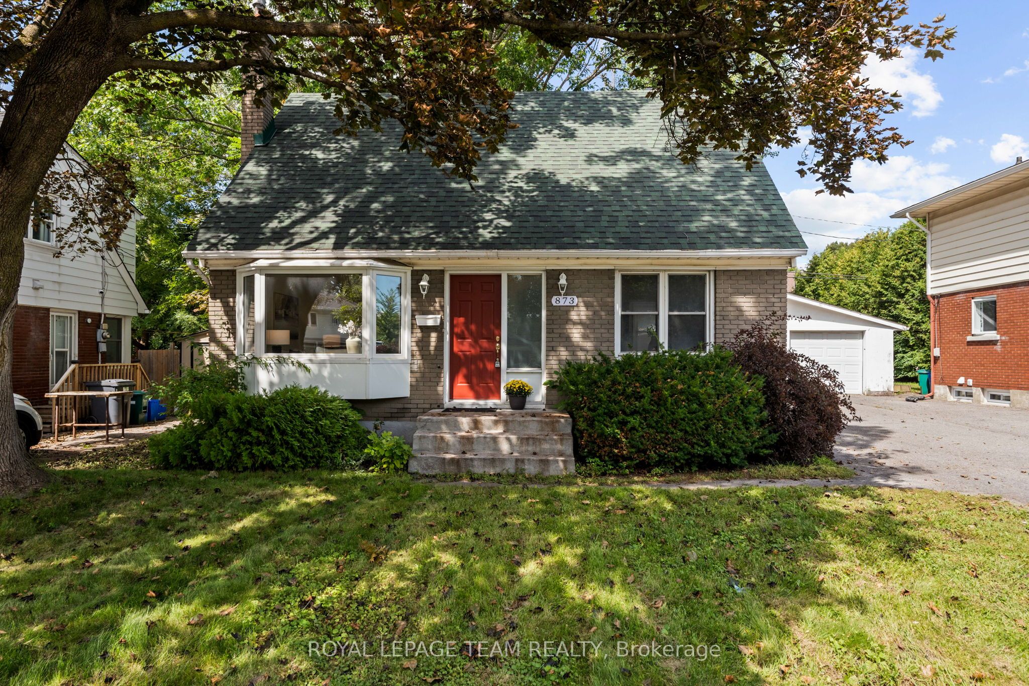 873 Smyth Road Property Photo 1
