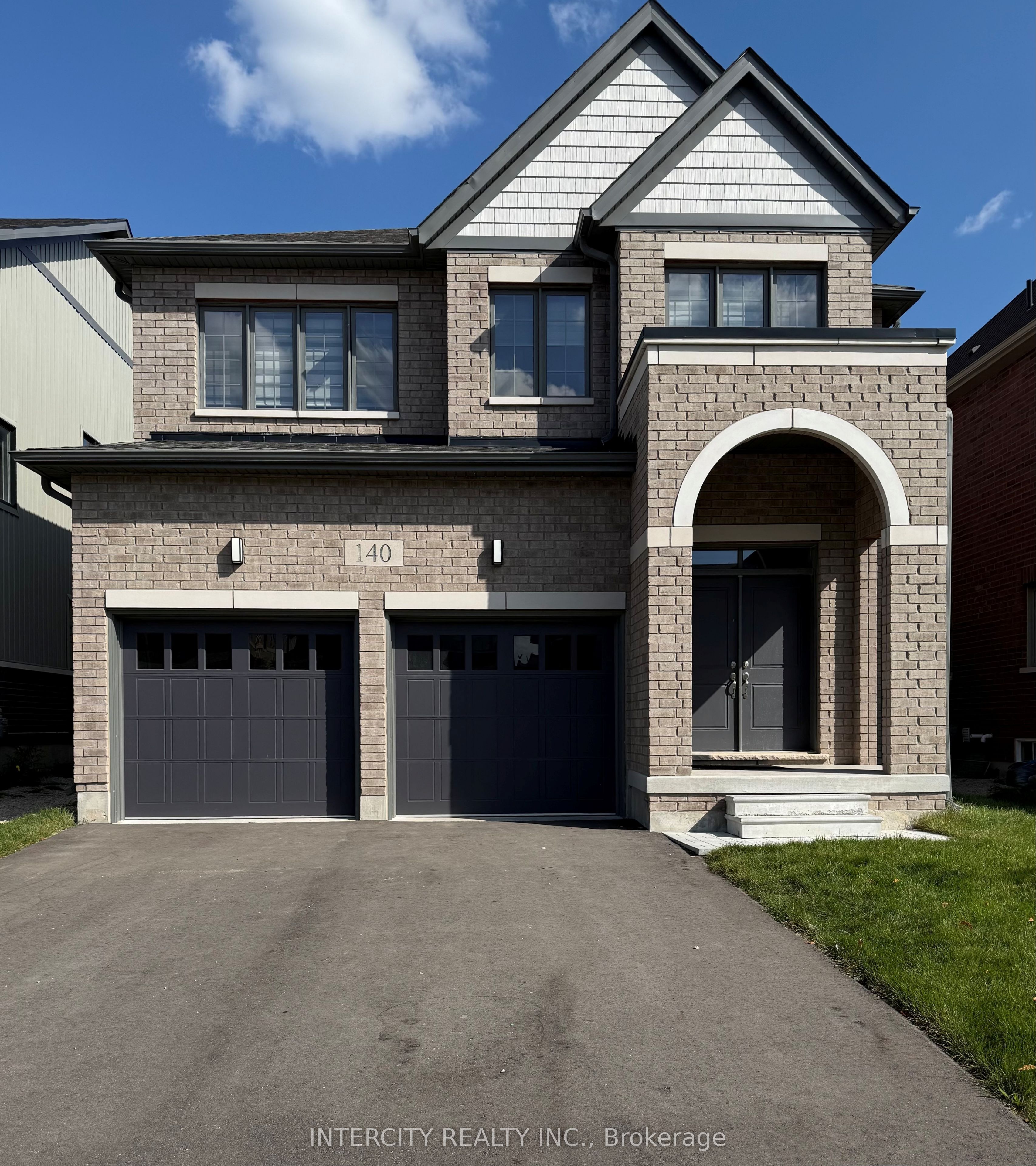 140 Raftis Street Property Photo 1