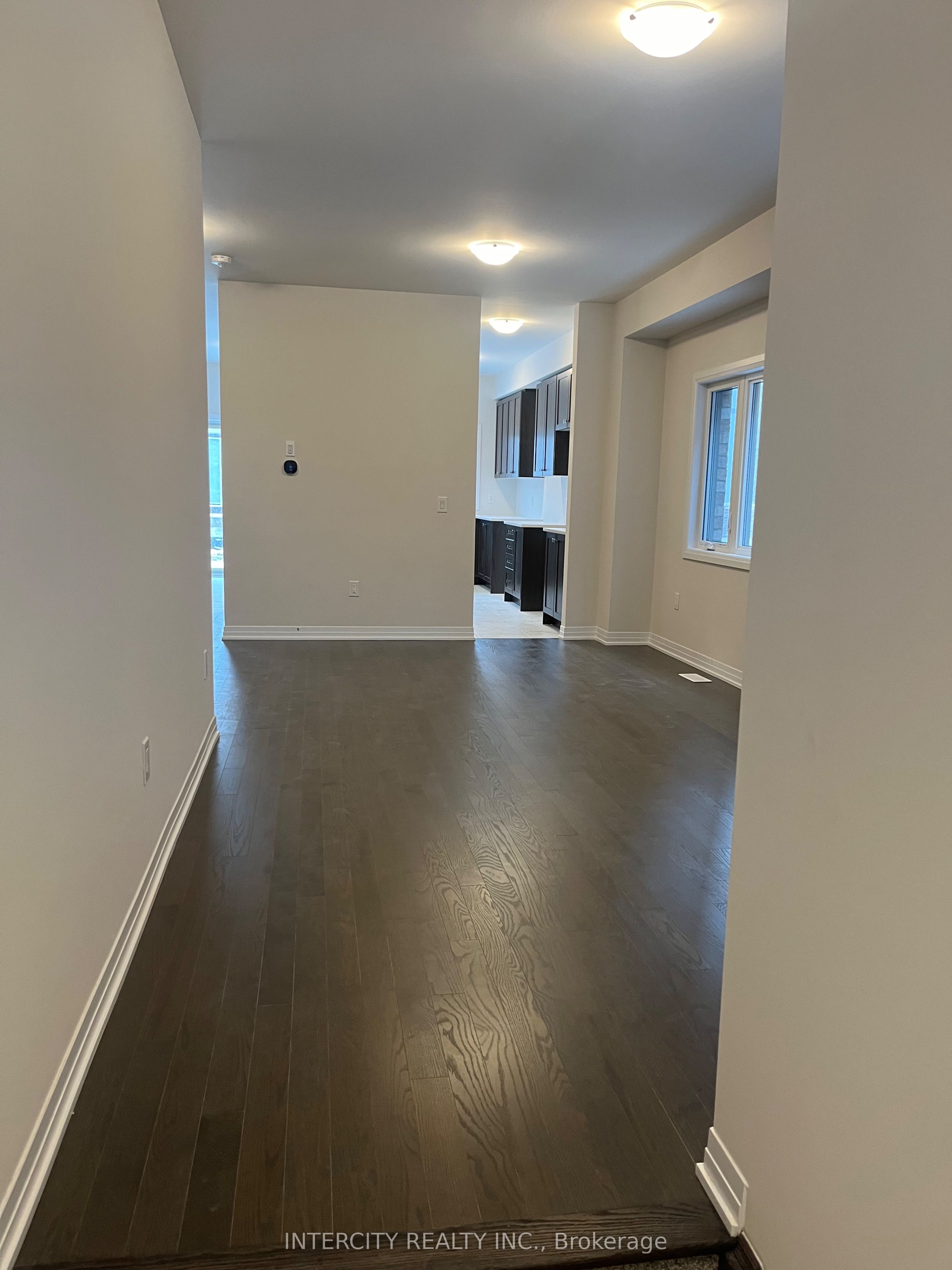 140 Raftis Street Property Photo 3
