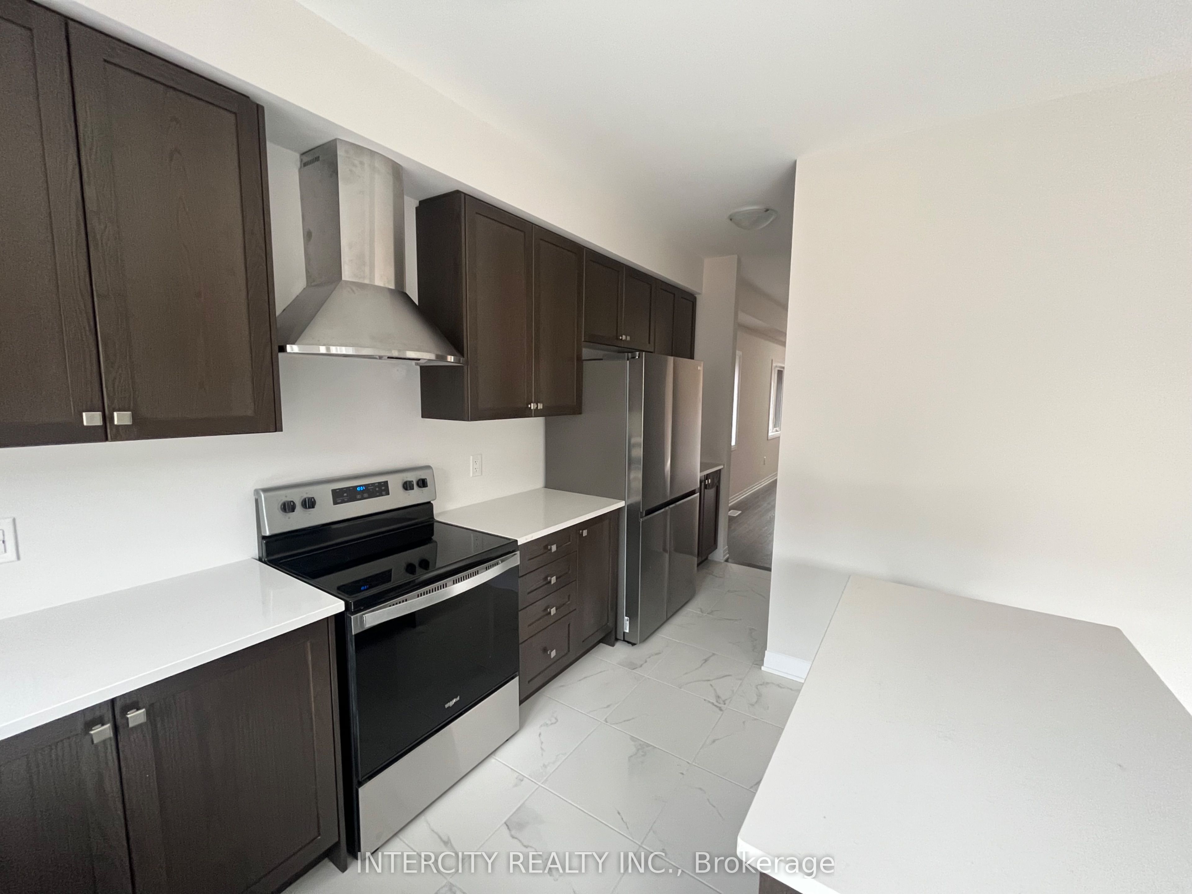 140 Raftis Street Property Photo 6