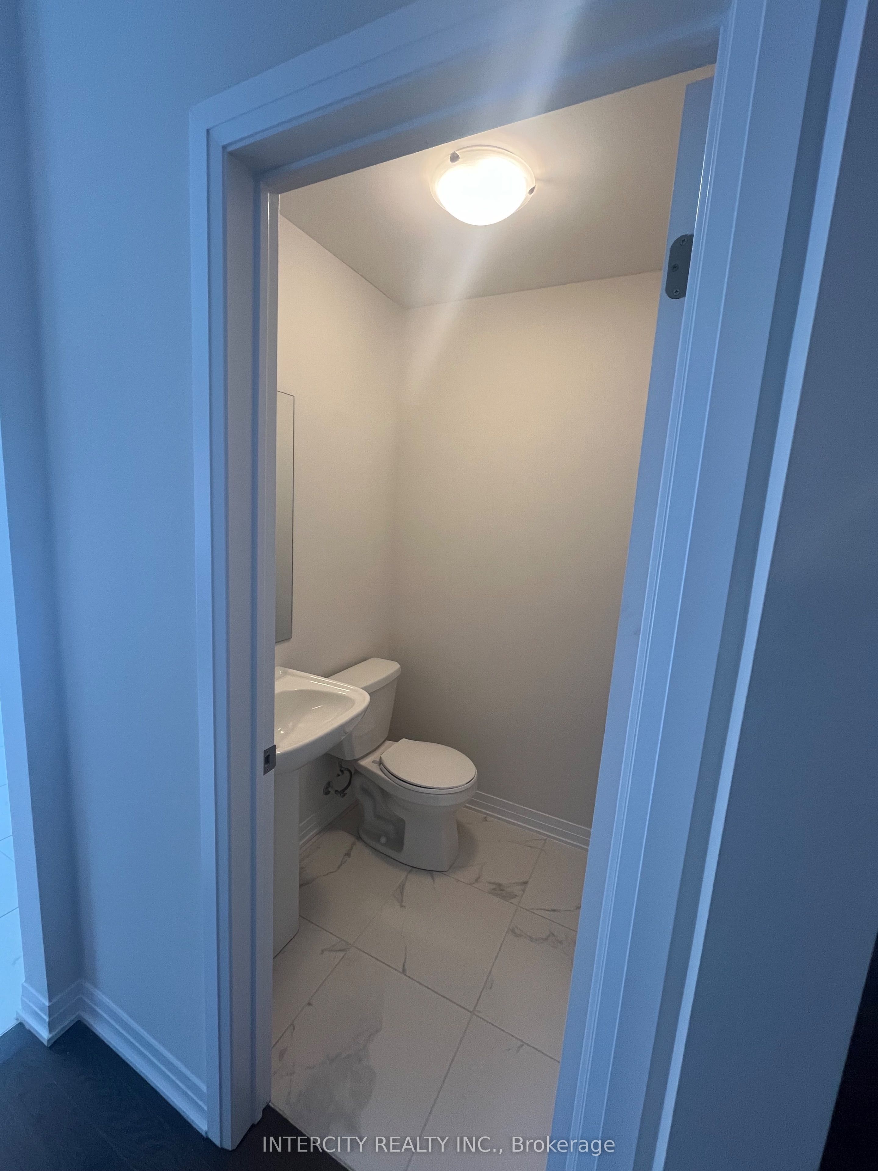 140 Raftis Street Property Photo 11