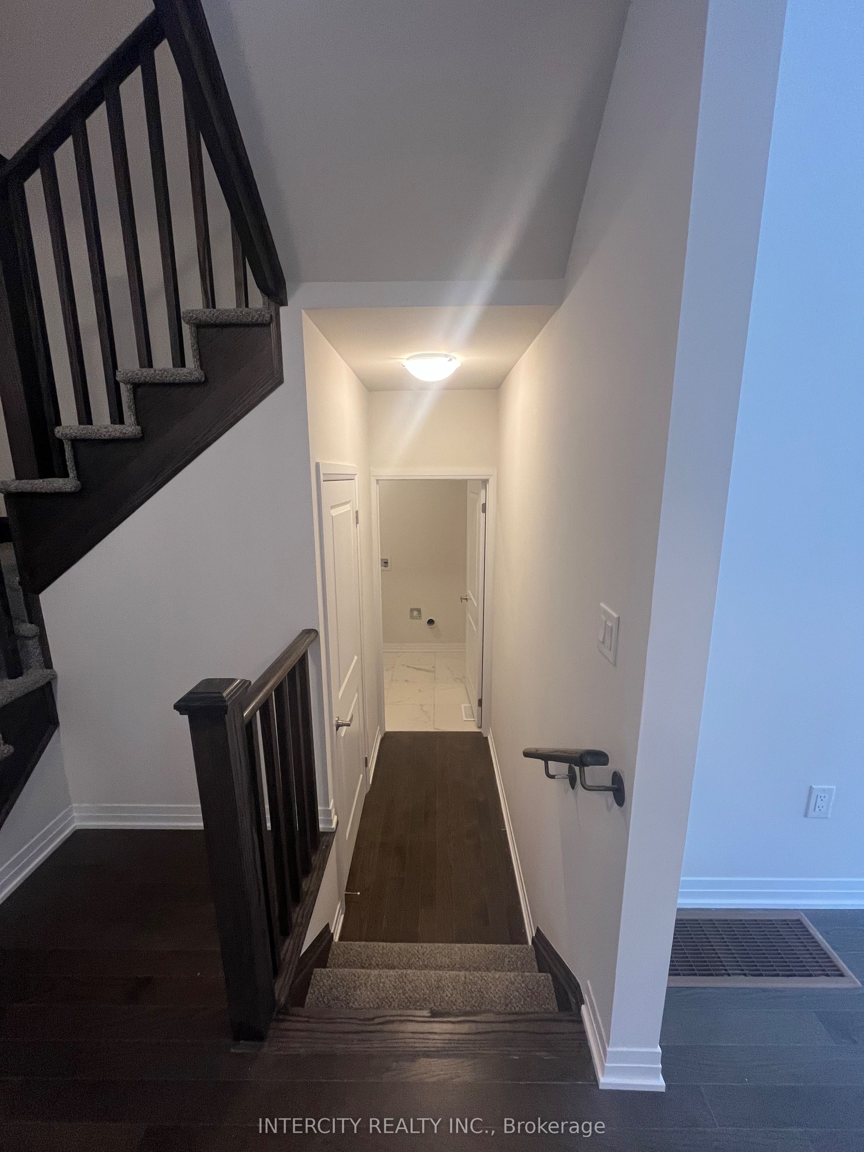 140 Raftis Street Property Photo 12