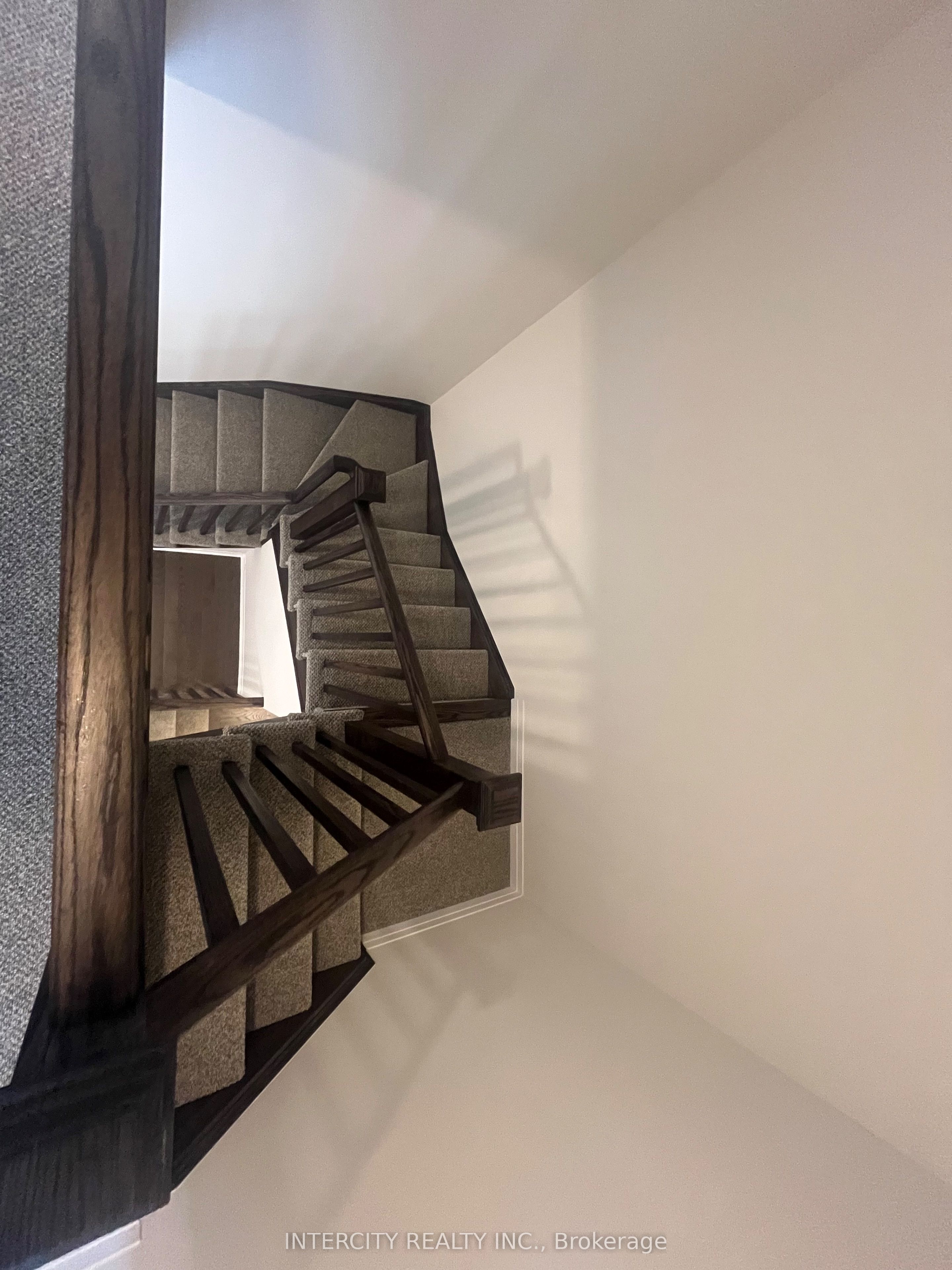 140 Raftis Street Property Photo 14